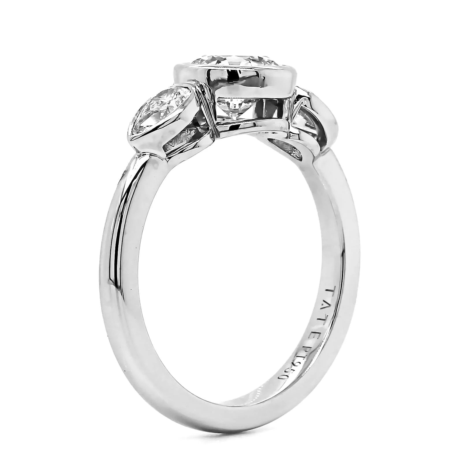 Platinum Round Diamond 3 Stone Engagement Ring - Image 2