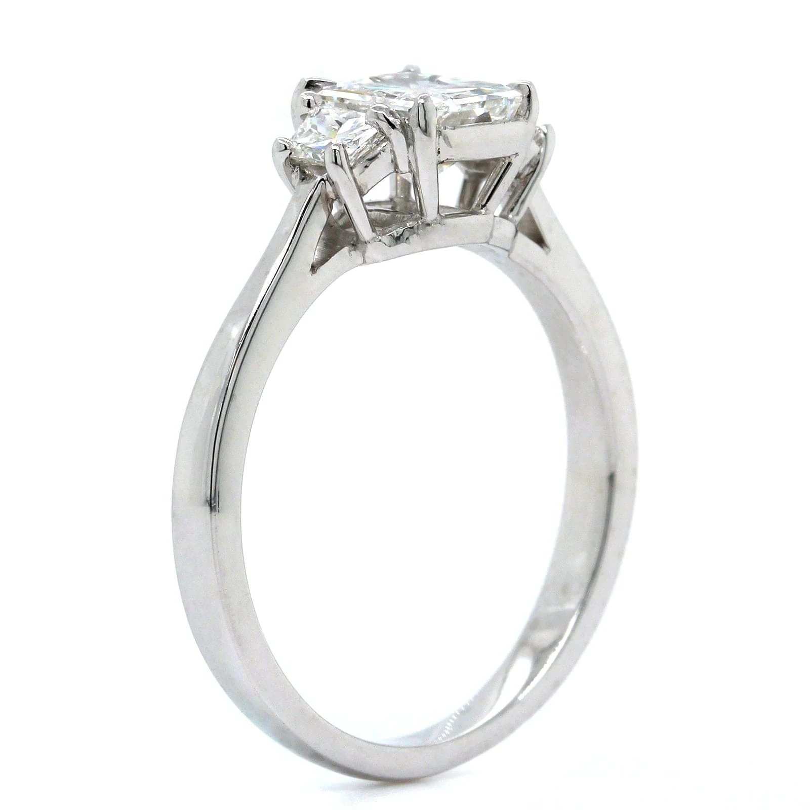 Platinum Radiant Cut Diamond 3 Stone Engagement Ring - Image 2