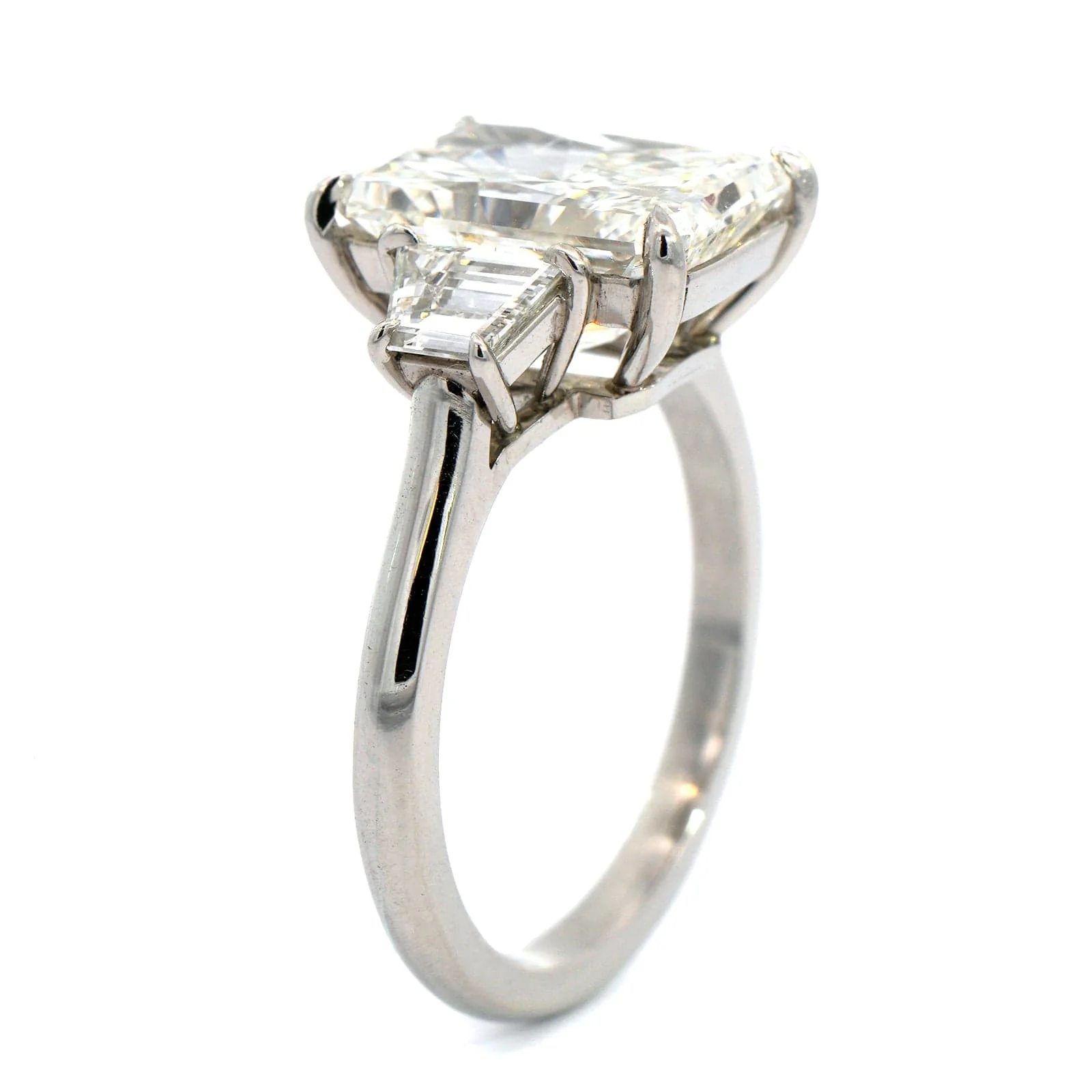 Platinum Radiant Cut Diamond Engagement Ring - Image 2