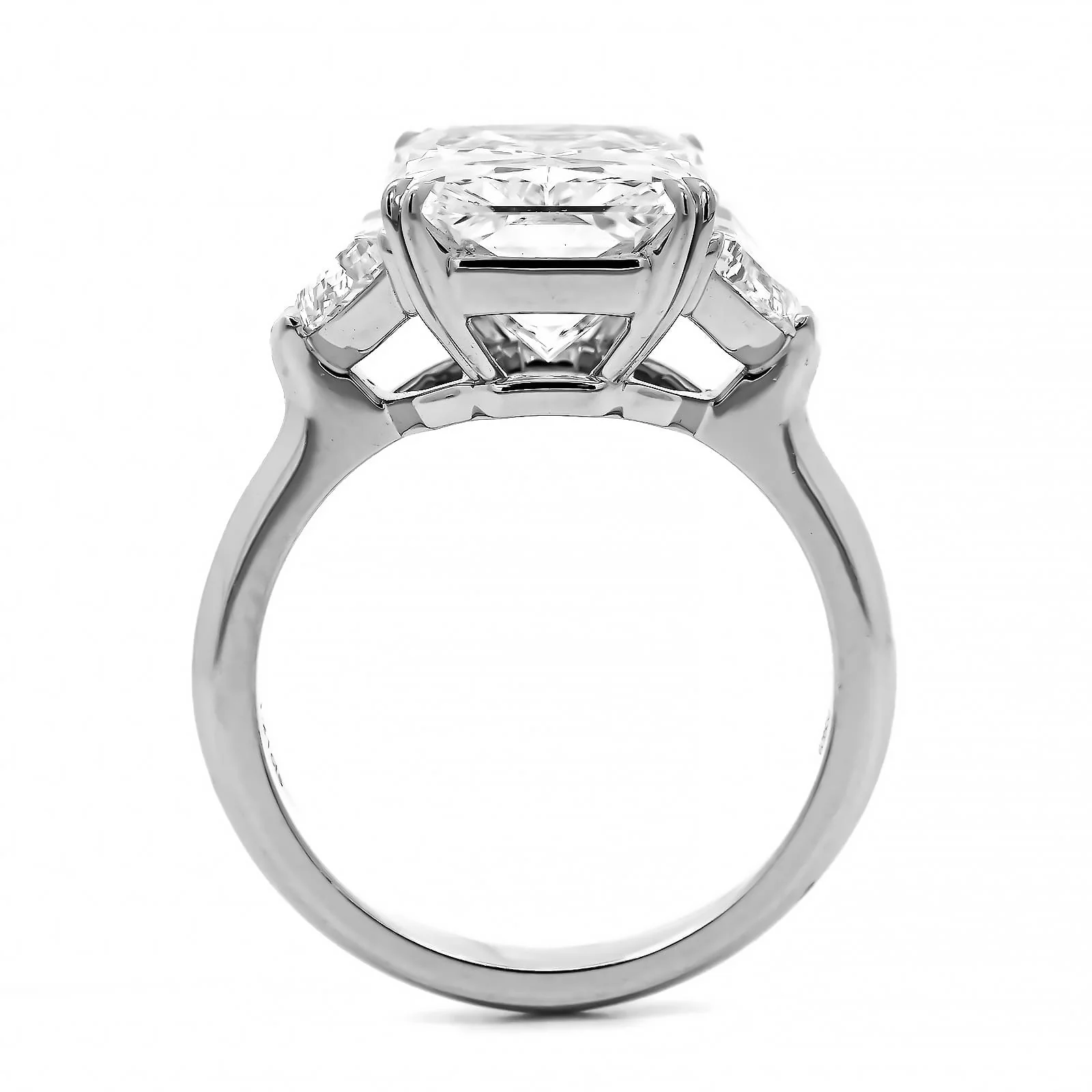 Platinum Radiant Cut Diamond 3 Stone Engagement Ring - Image 3