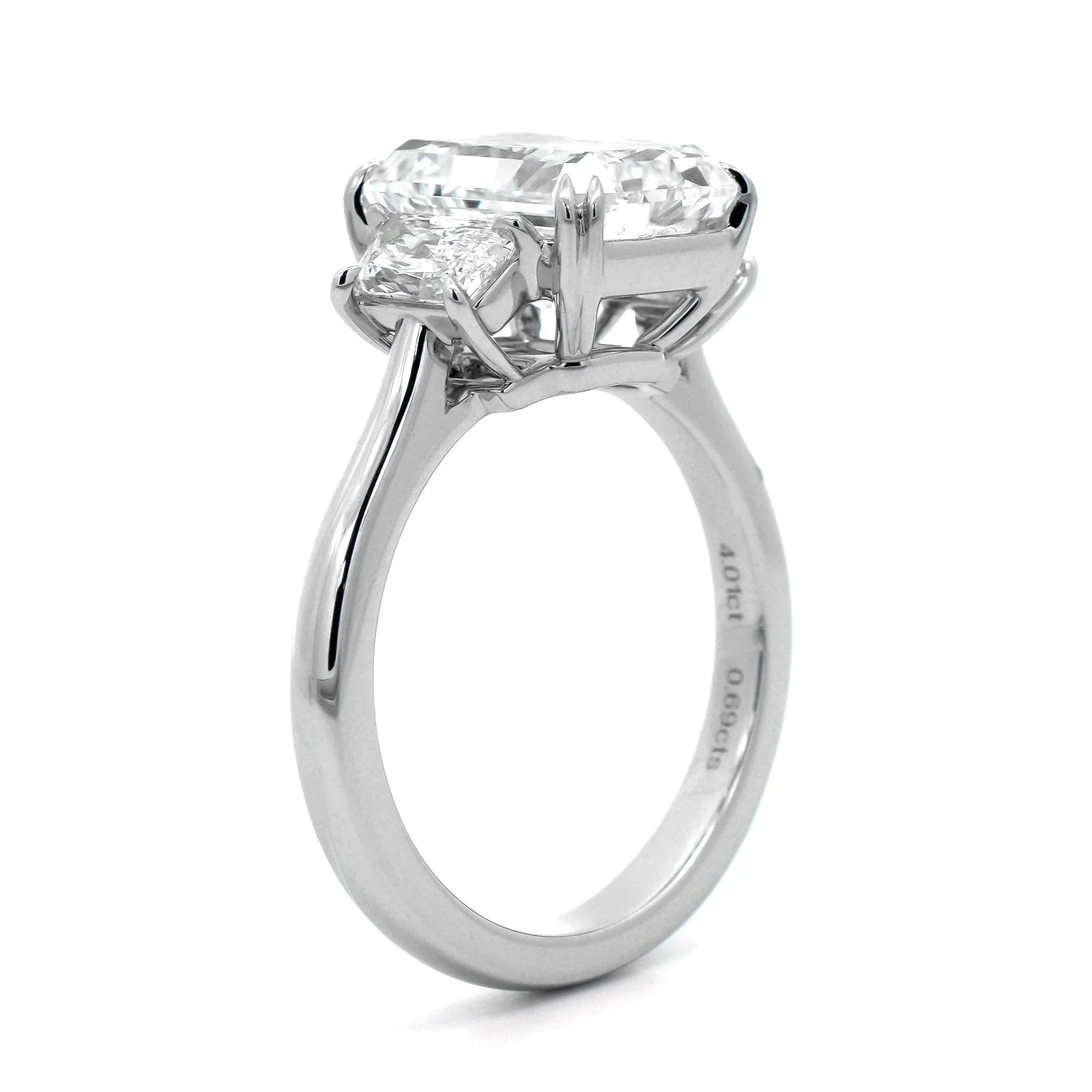 Platinum Radiant Cut Diamond 3 Stone Engagement Ring - Image 2
