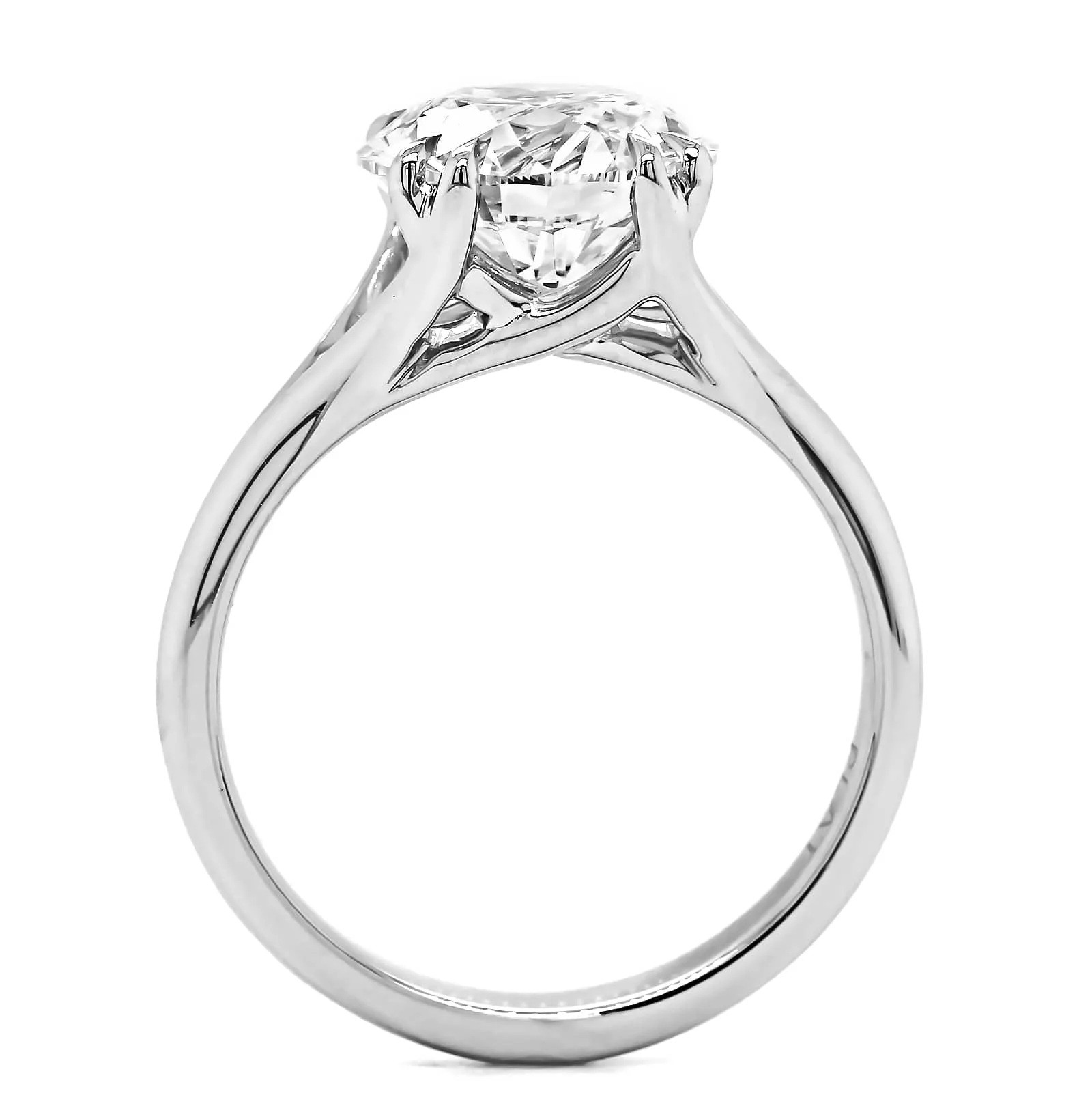 Platinum Round Diamond Split Shank Engagement Ring - Image 3
