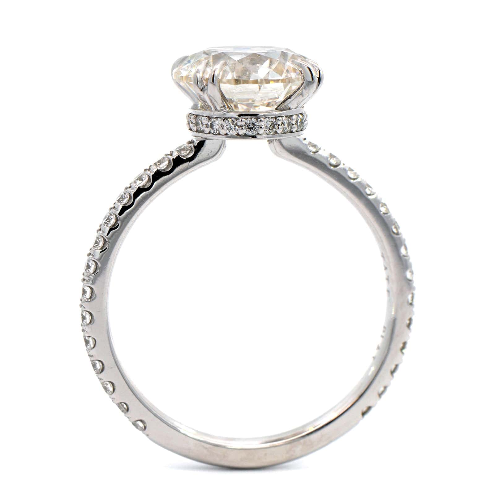 Platinum Round Diamond Engagement Ring - Image 3