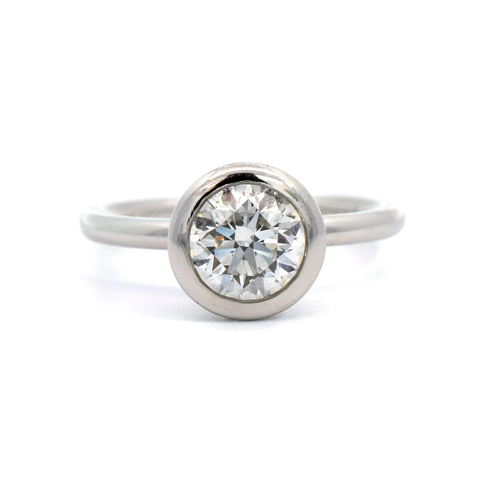 Platinum Round Diamond Engagement Ring - Image 5