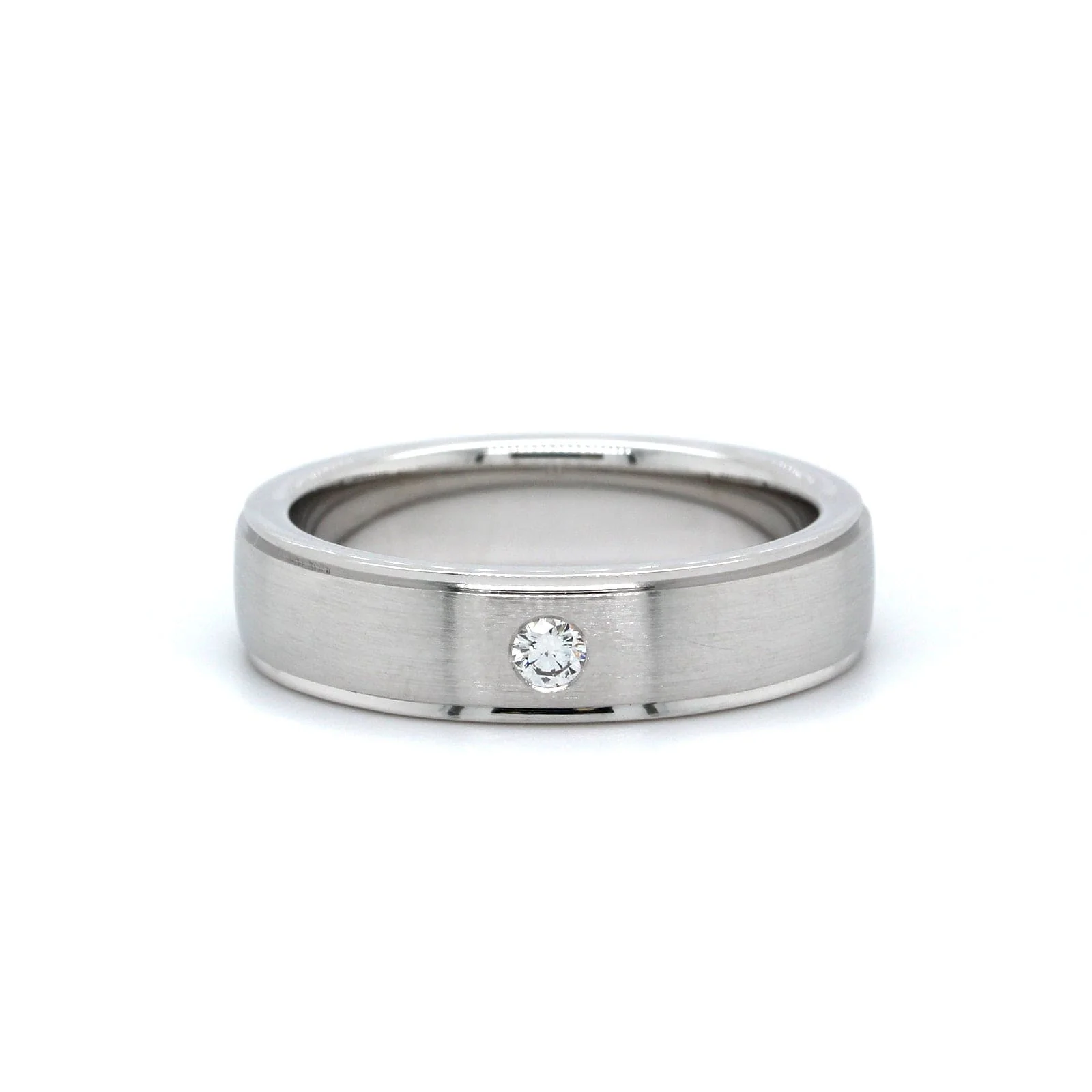 18K White Gold Single Diamond Band - Image 4