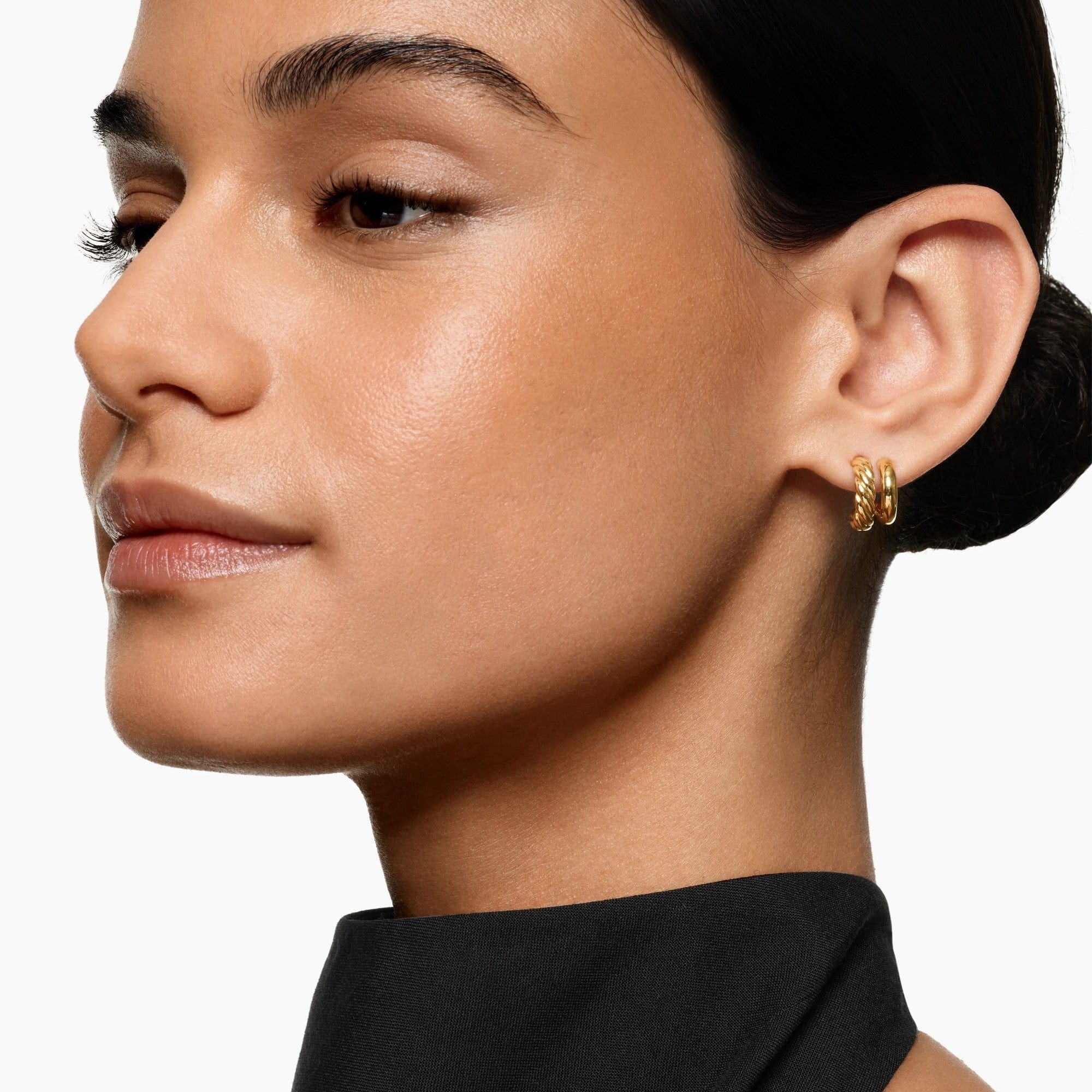 DY Mercer® Double Hoop Huggie Earrings 18K Yellow Gold, 13.5mm - Image 3