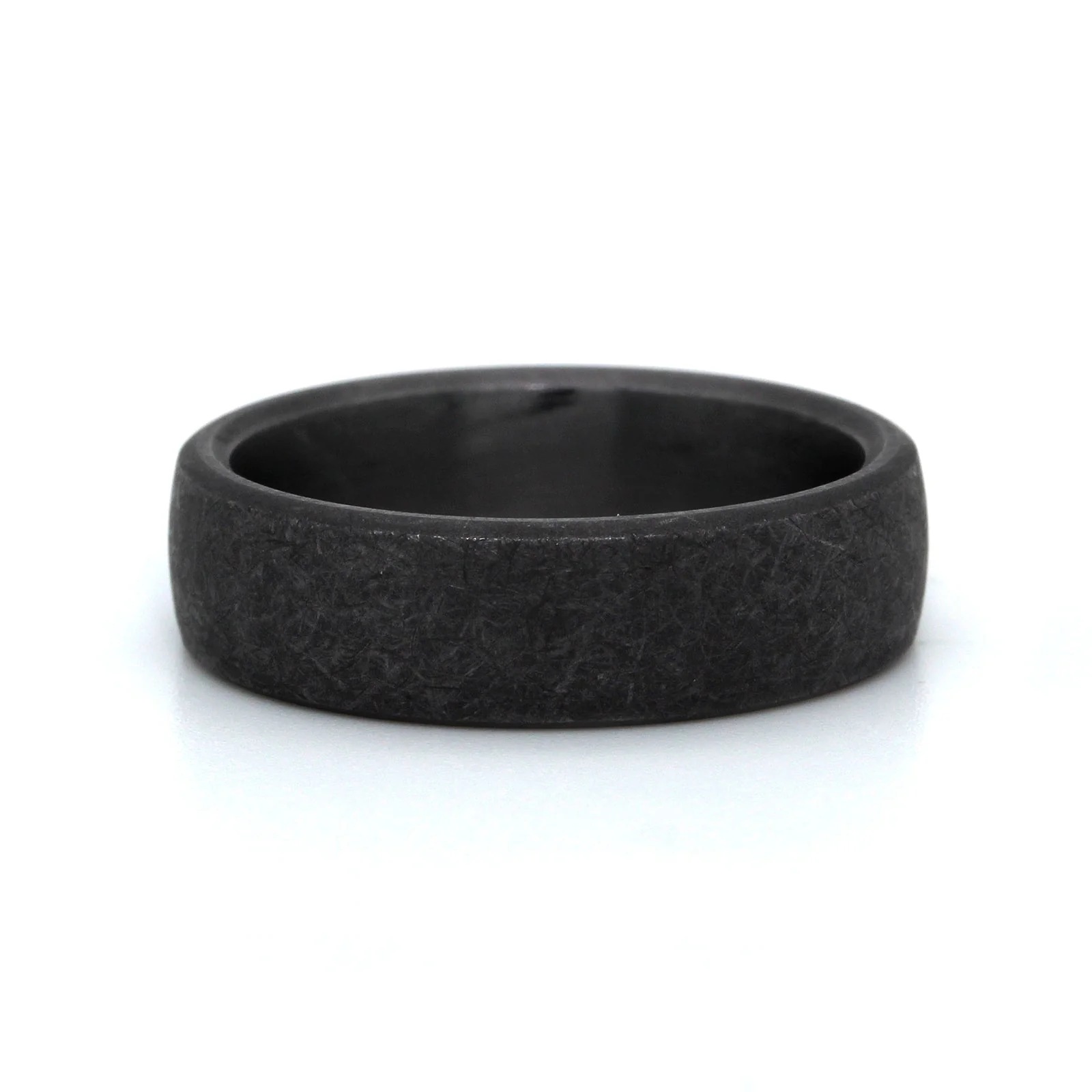 Grey Tantalum European Comfort-Fit Band with A Swirl Finish