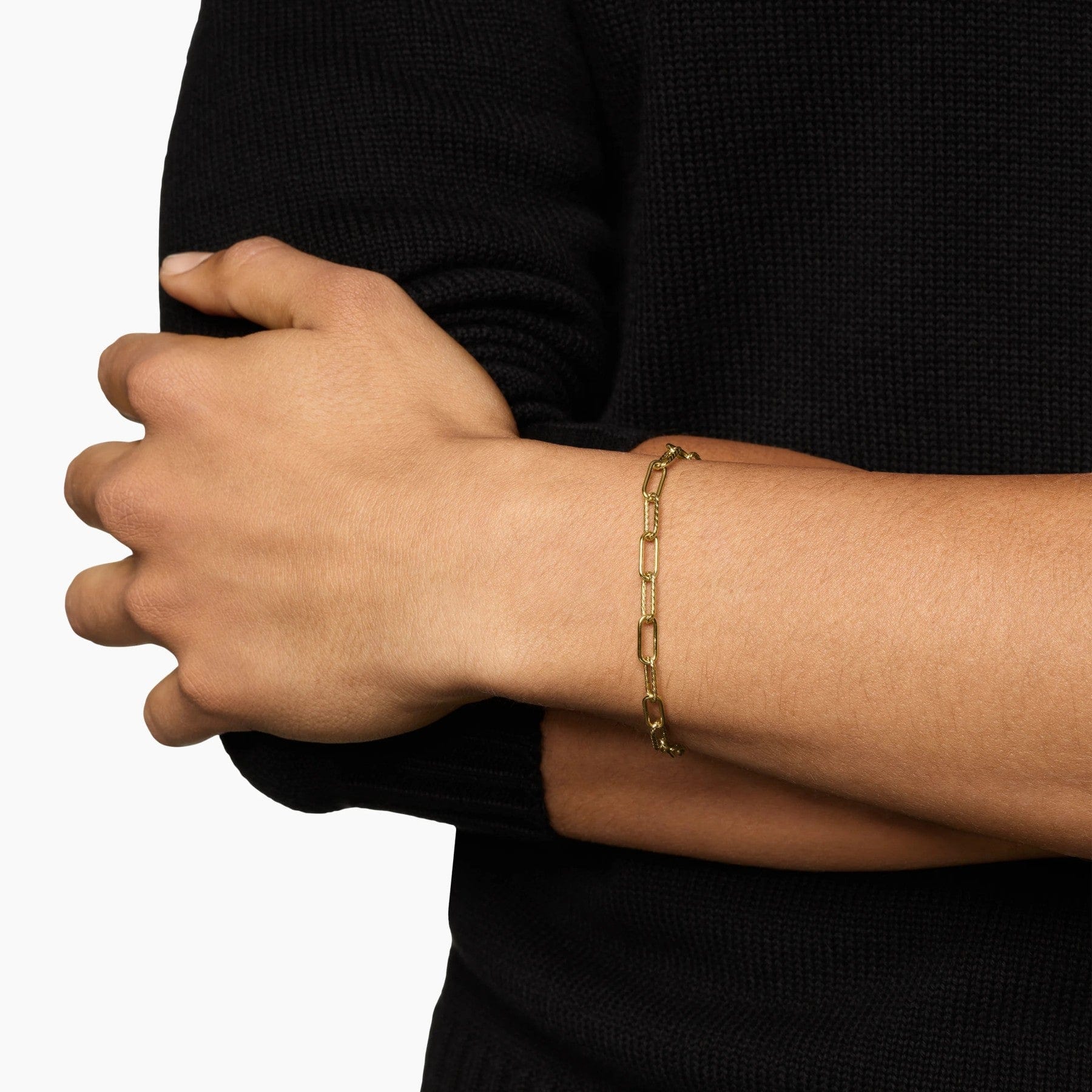 DY Madison® Chain Bracelet 18K Yellow Gold, 4mm - Image 2
