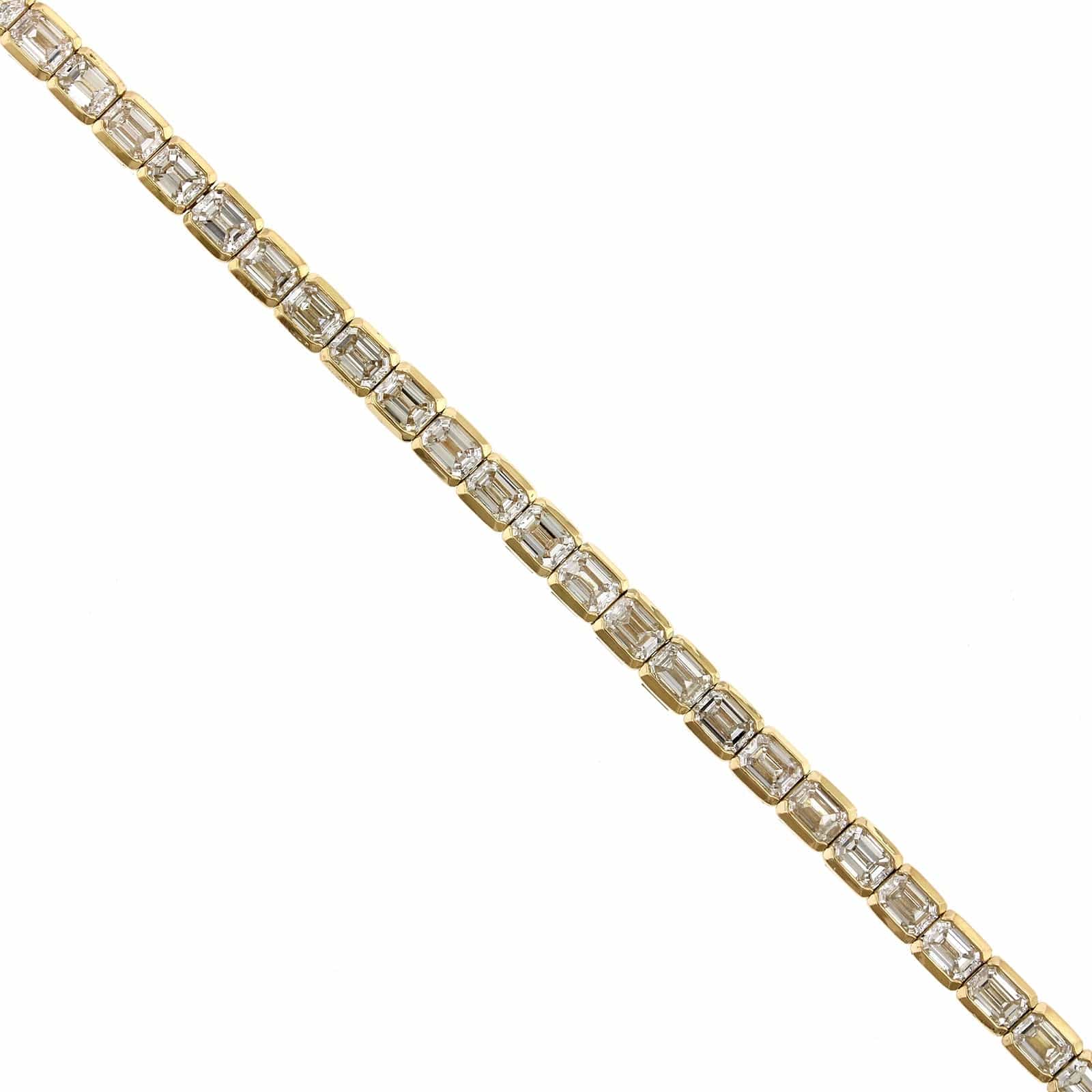 18K Yellow Gold Emerald Cut Tennis Bracelet - Image 4