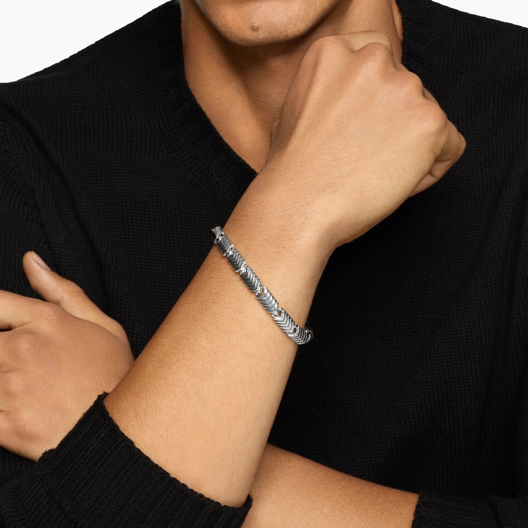 Chevron Link Bracelet Sterling Silver, 7.6mm - Image 2