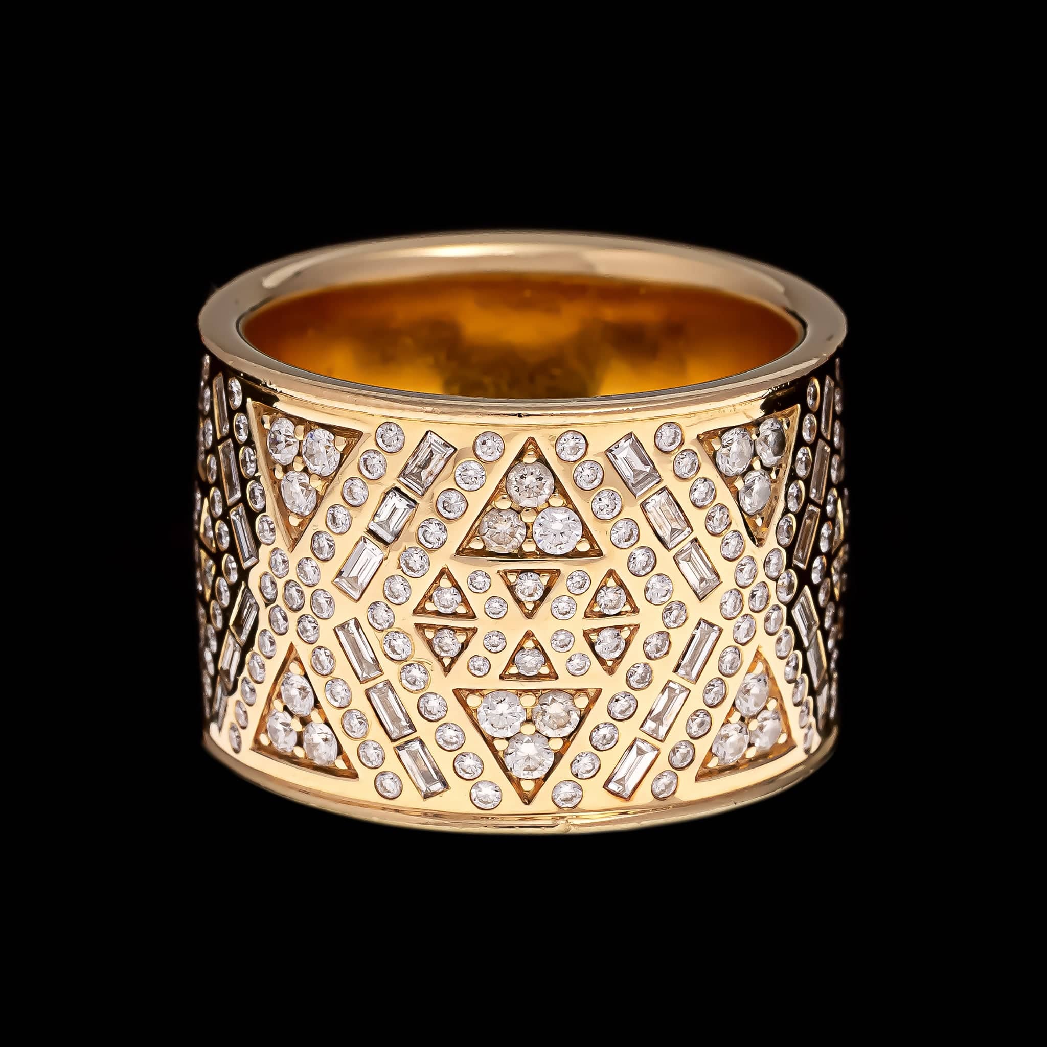 Harwell Godfrey 18K Yellow Gold Estate Diamond Stardust Cigar Band Ring