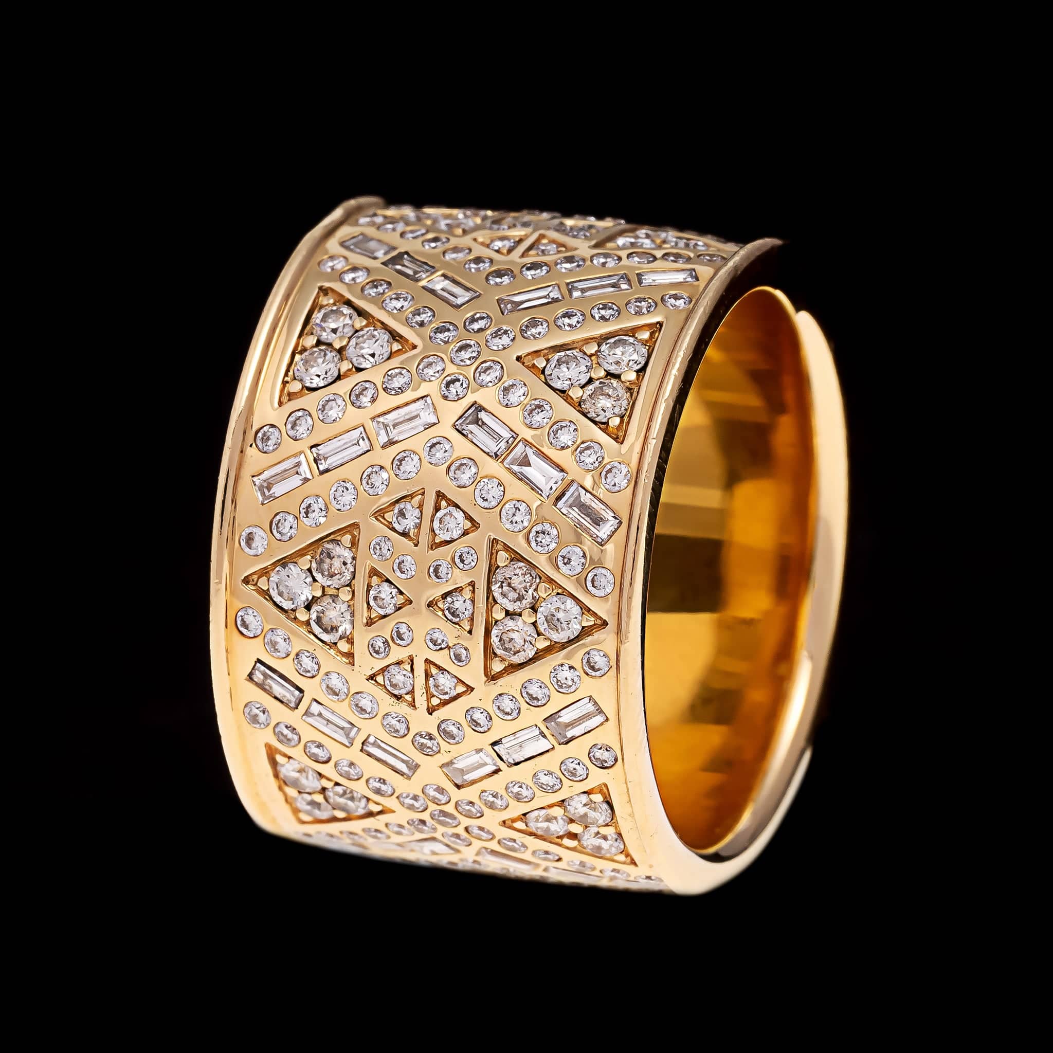 Harwell Godfrey 18K Yellow Gold Estate Diamond Stardust Cigar Band Ring - Image 2
