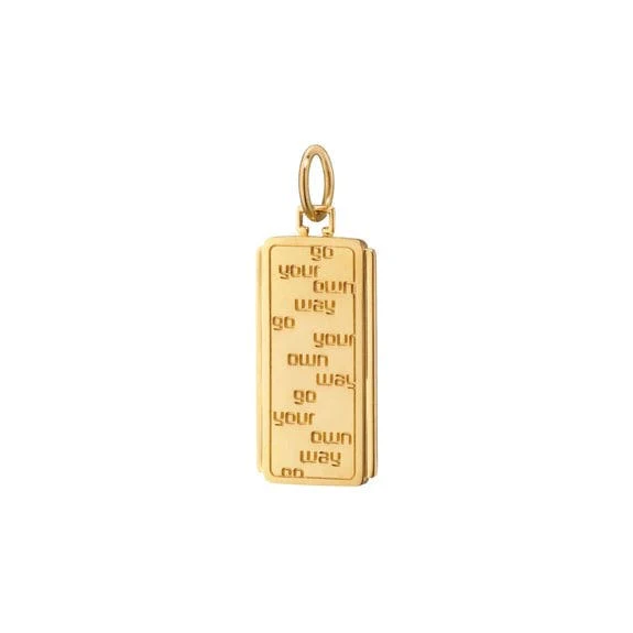 18K Yellow Gold "Go Your Own Way" Charm