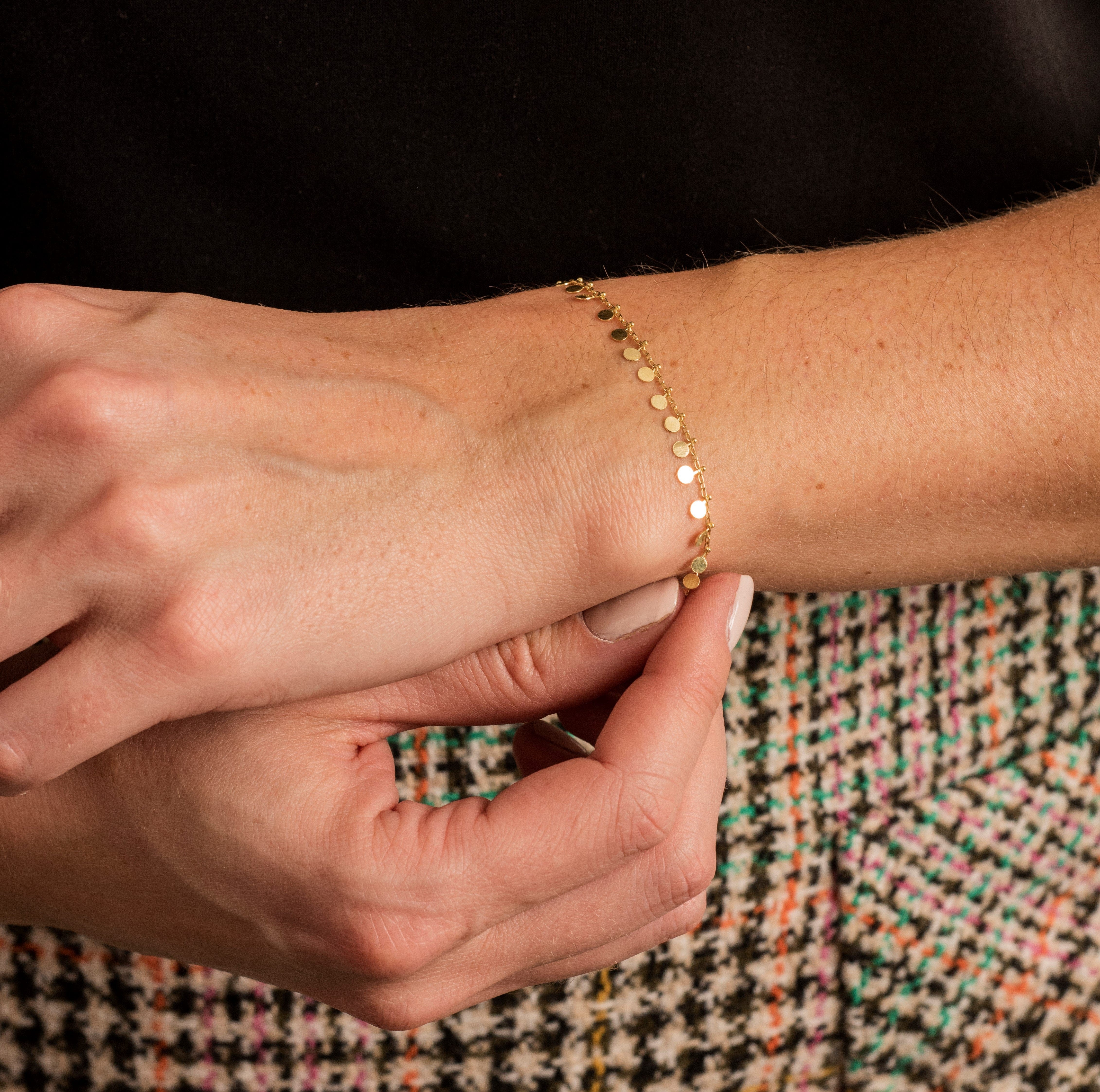 18K Yellow Gold Dotted Bracelet - Image 3