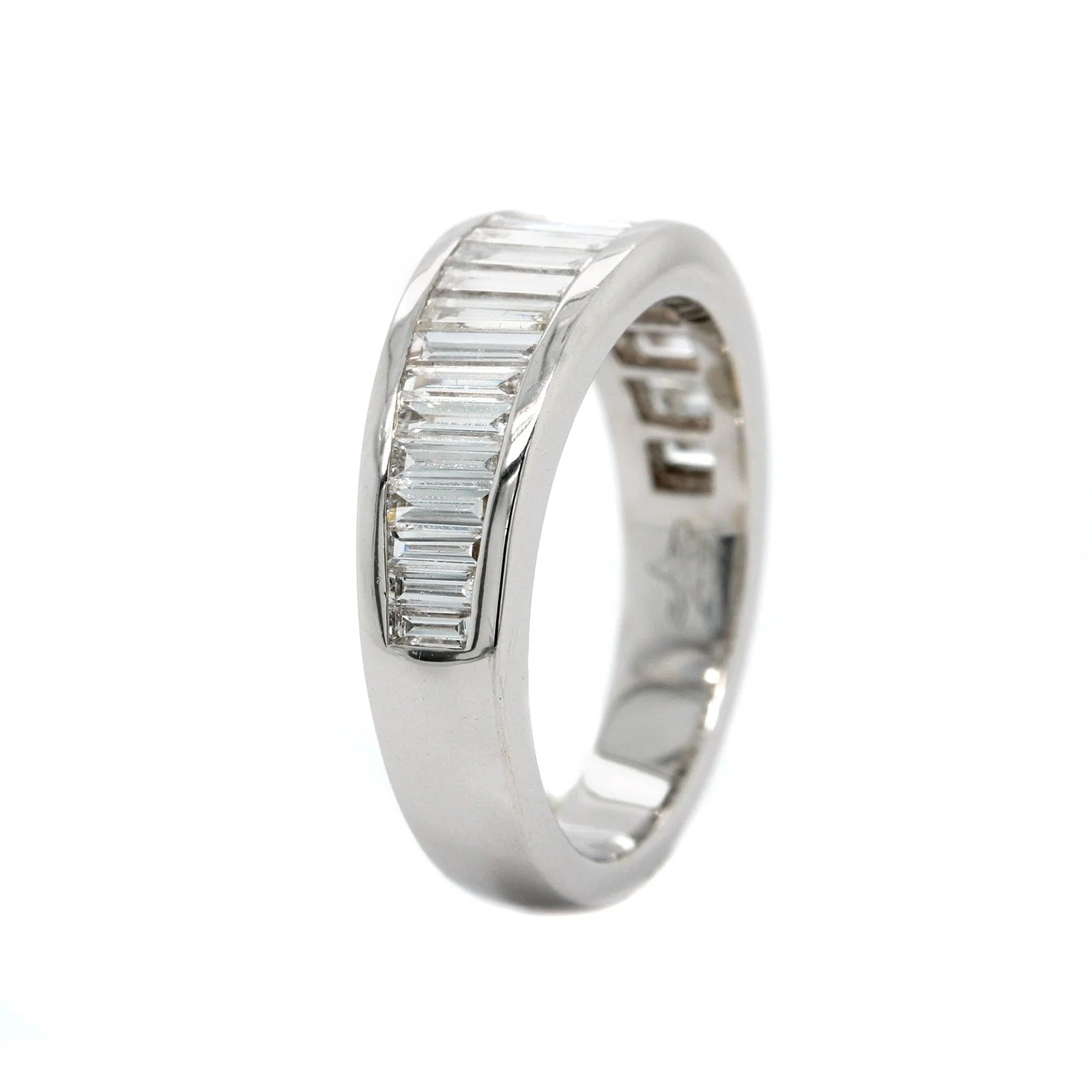 18K White Gold Channel Set Graduated Baguette Diamond Eternity Band - Image 2