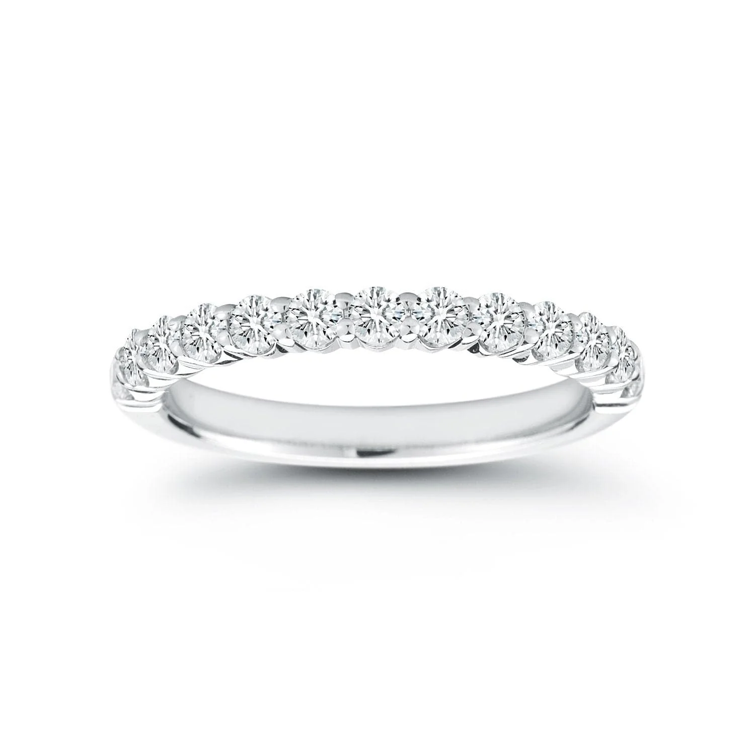 18K White Gold 13 Stone Round Diamond Wedding Ring - Image 2