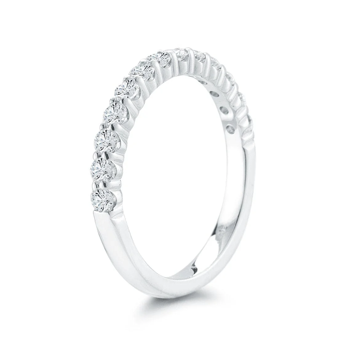 18K White Gold 13 Stone Round Diamond Wedding Ring - Image 3