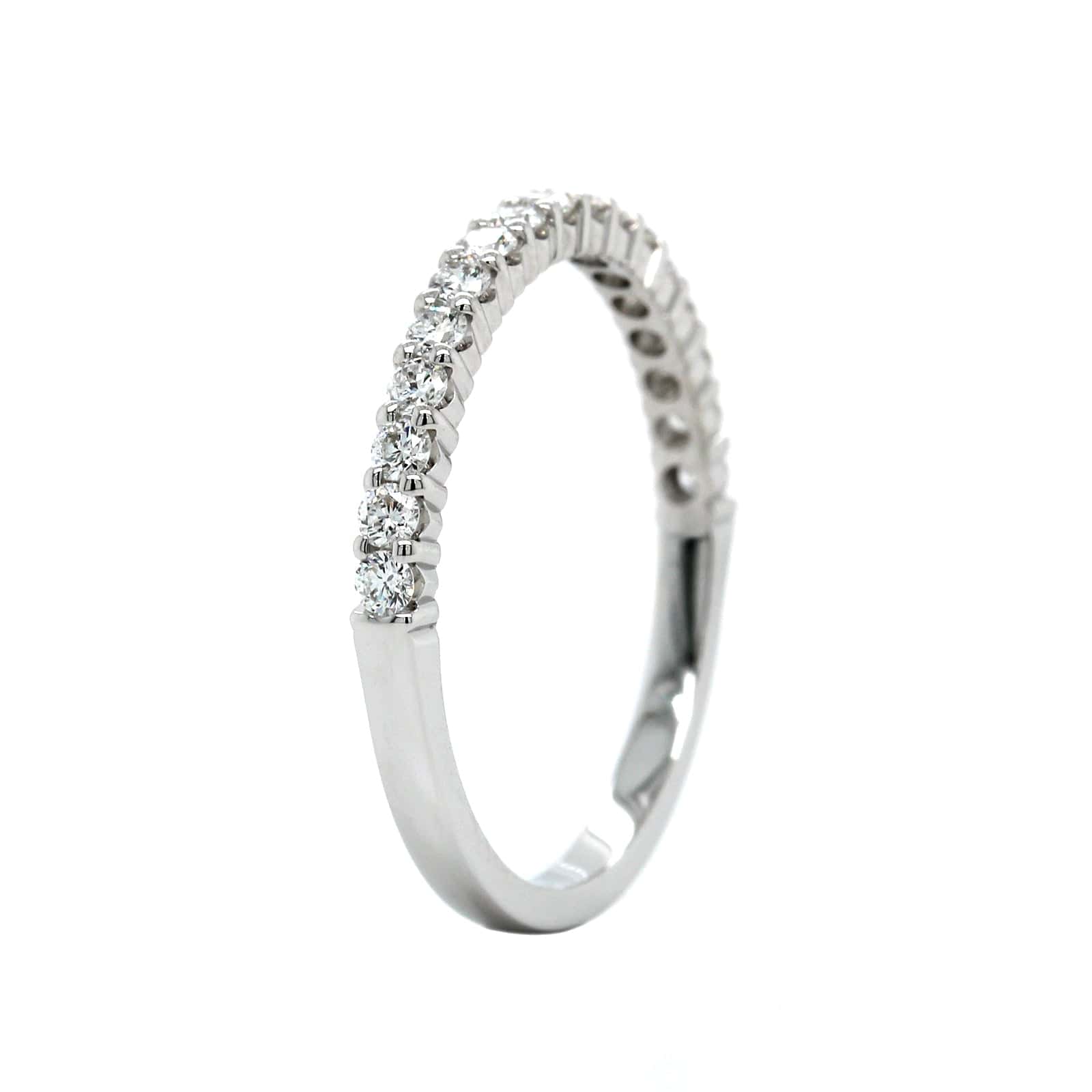 18K White Gold Shared Prong Diamond Wedding Ring - Image 2