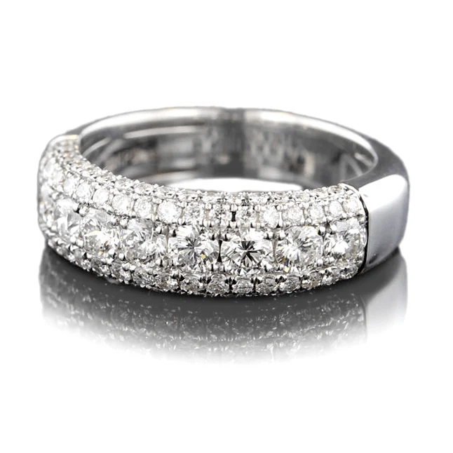 14K White Gold Round Diamond Band