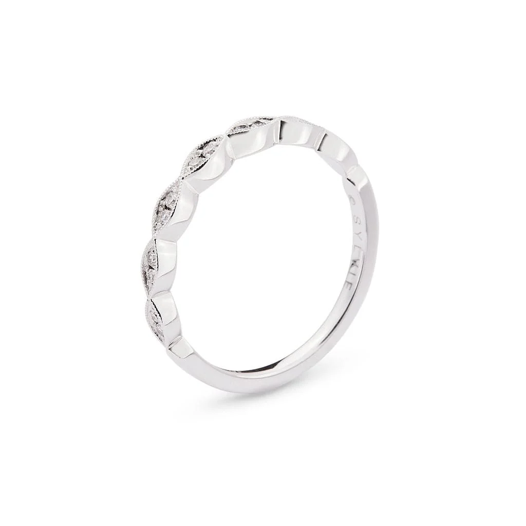 18K White Gold Round and Marquise Milgrain Wedding Band - Image 2