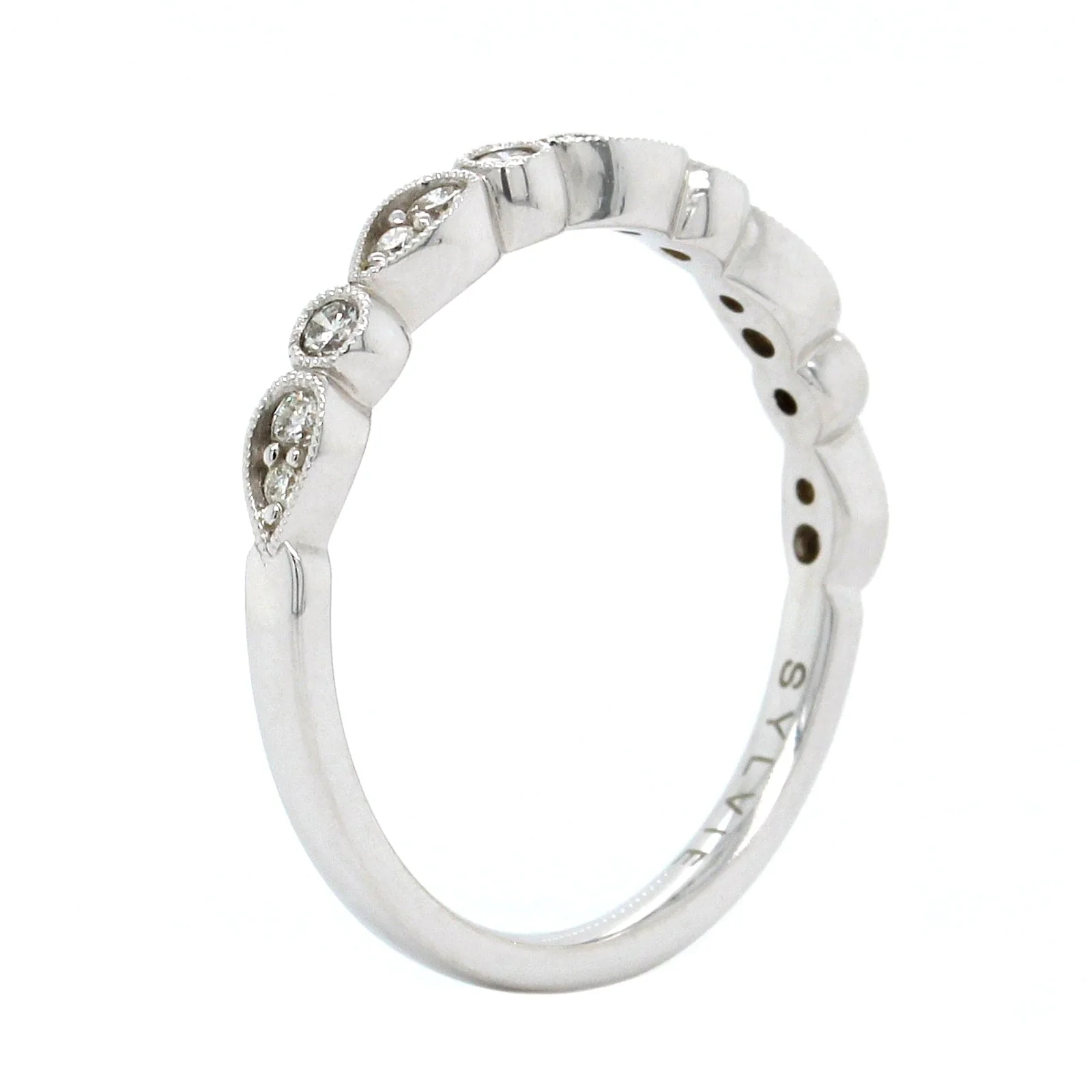 18K White Gold Alternating Round and Teardrop Wedding Band - Image 2