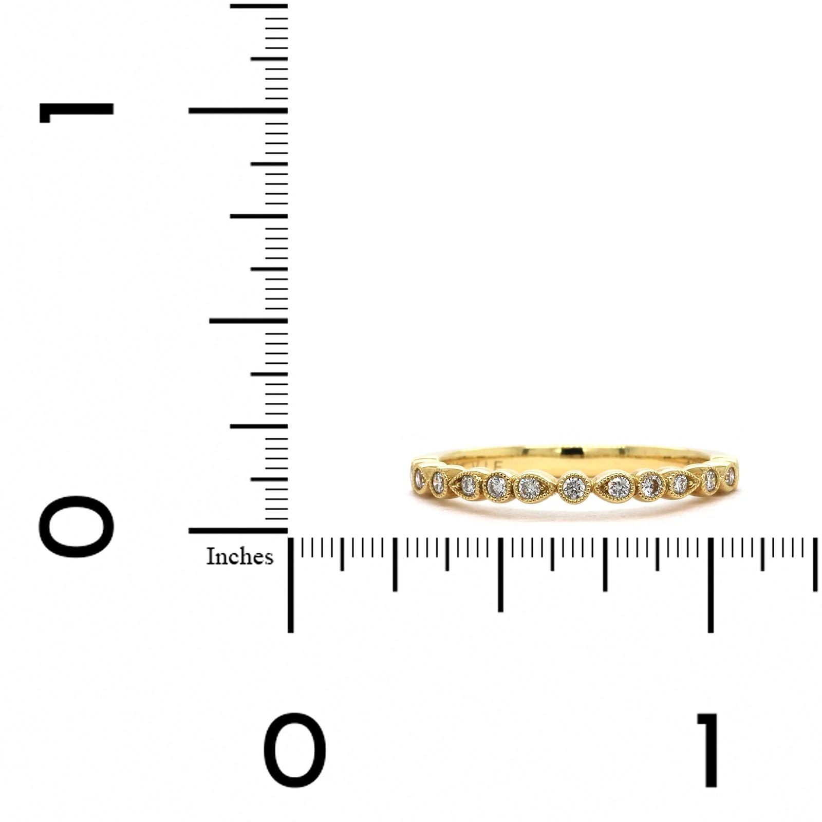 18K Yellow Gold Alternating Shape Milgrain Wedding Band - Image 3
