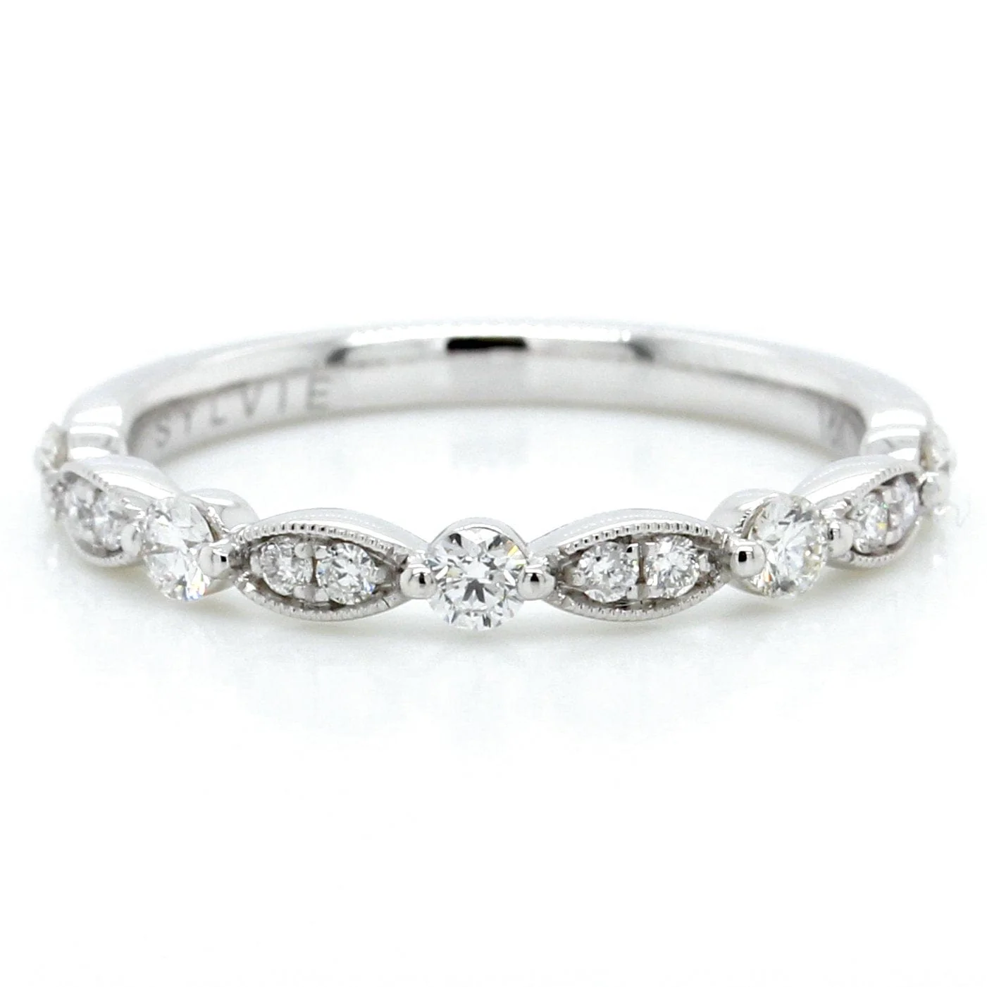 18K White Gold Alternating Round and Marquise Milgrain Band