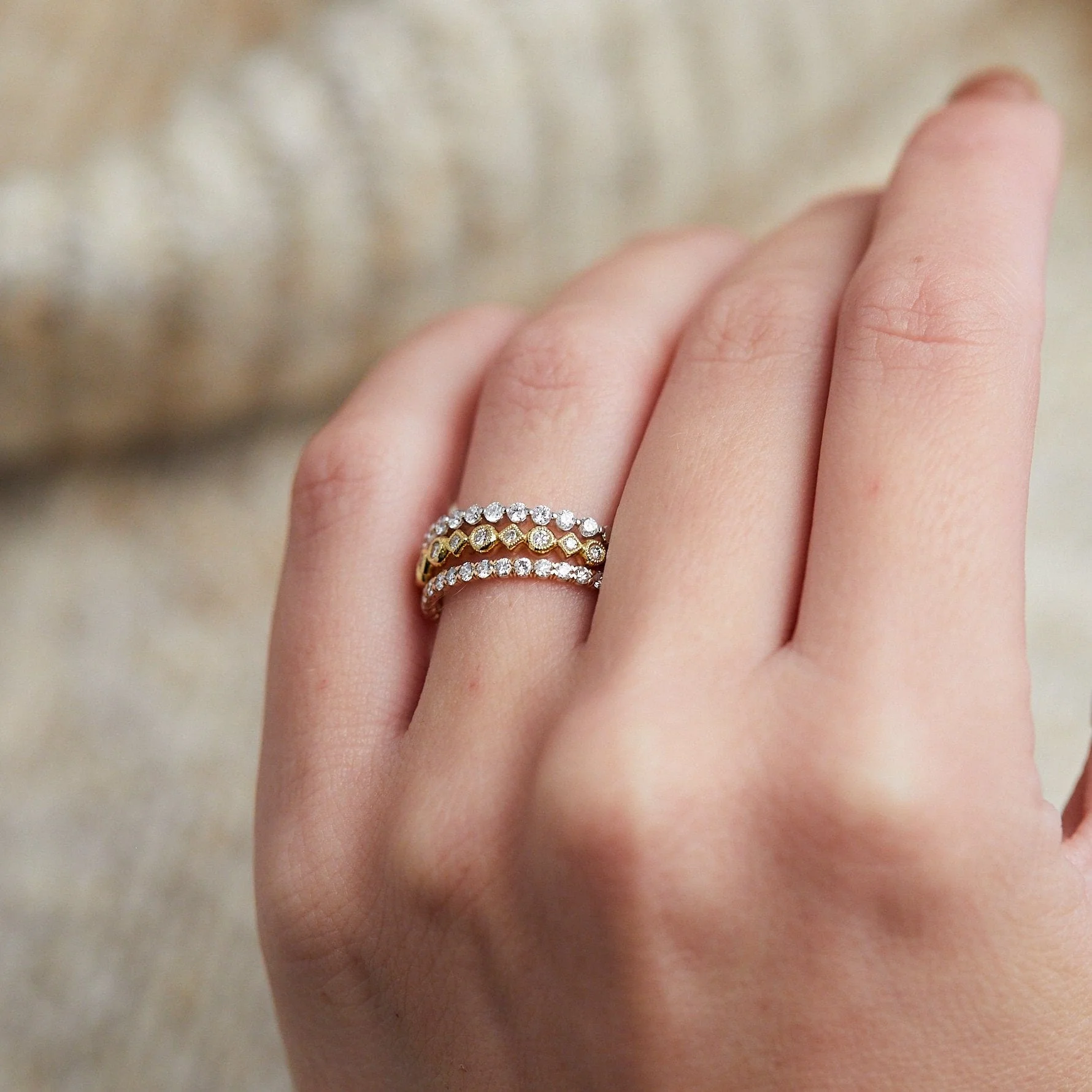 18K Yellow Gold Bezel Set Alternating Milgrain Wedding Band - Image 3