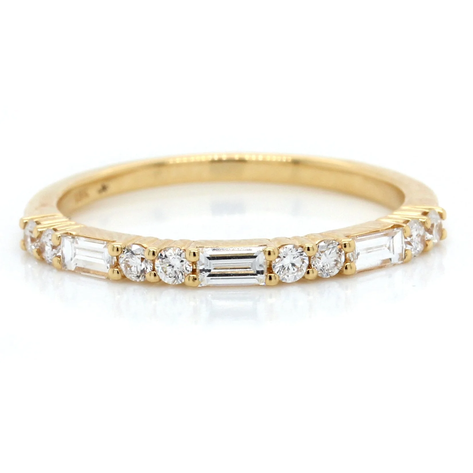 18K Yellow Gold Prong Set Round and Baguette Diamond Band