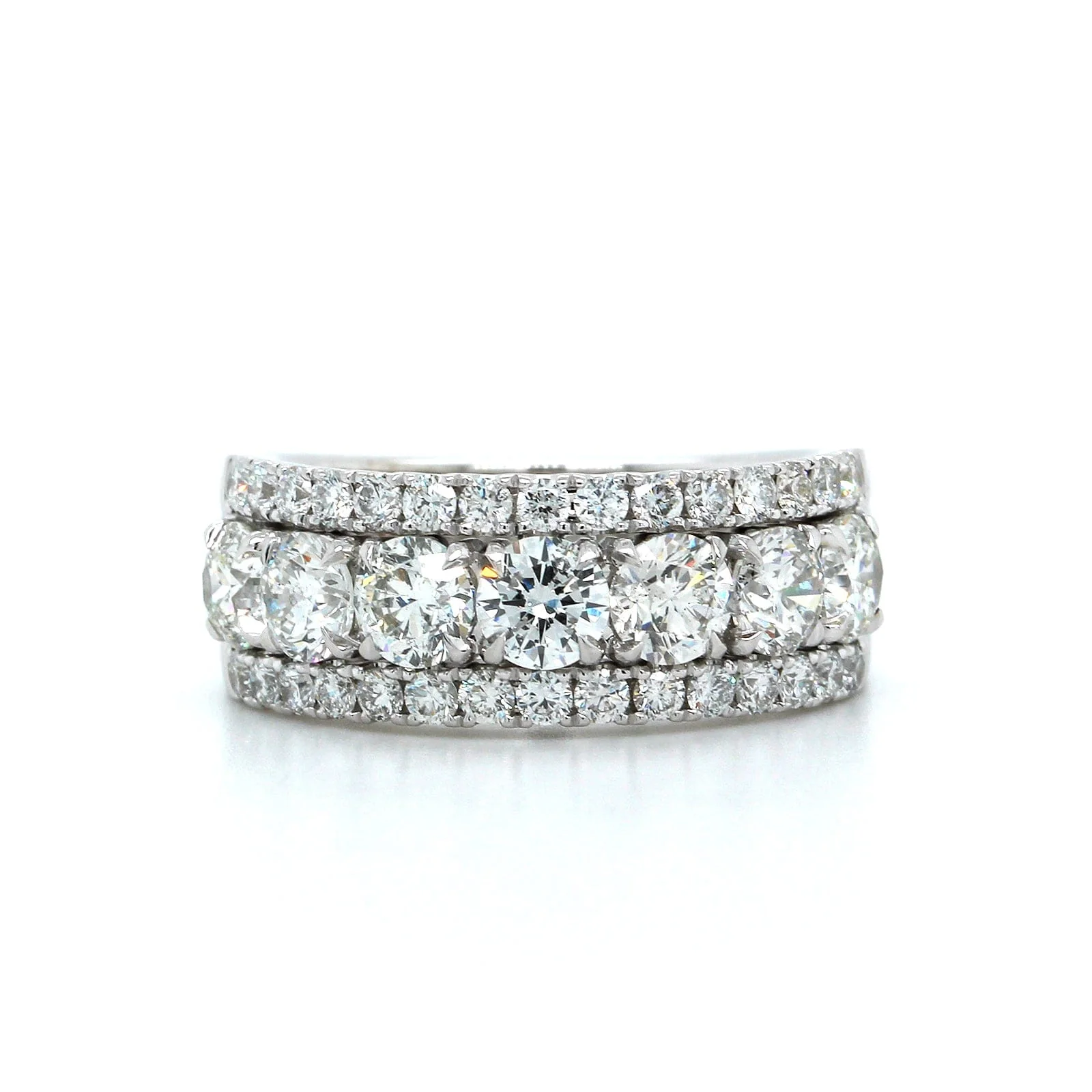 18K White Gold Three-Row Diamond Band - Image 4