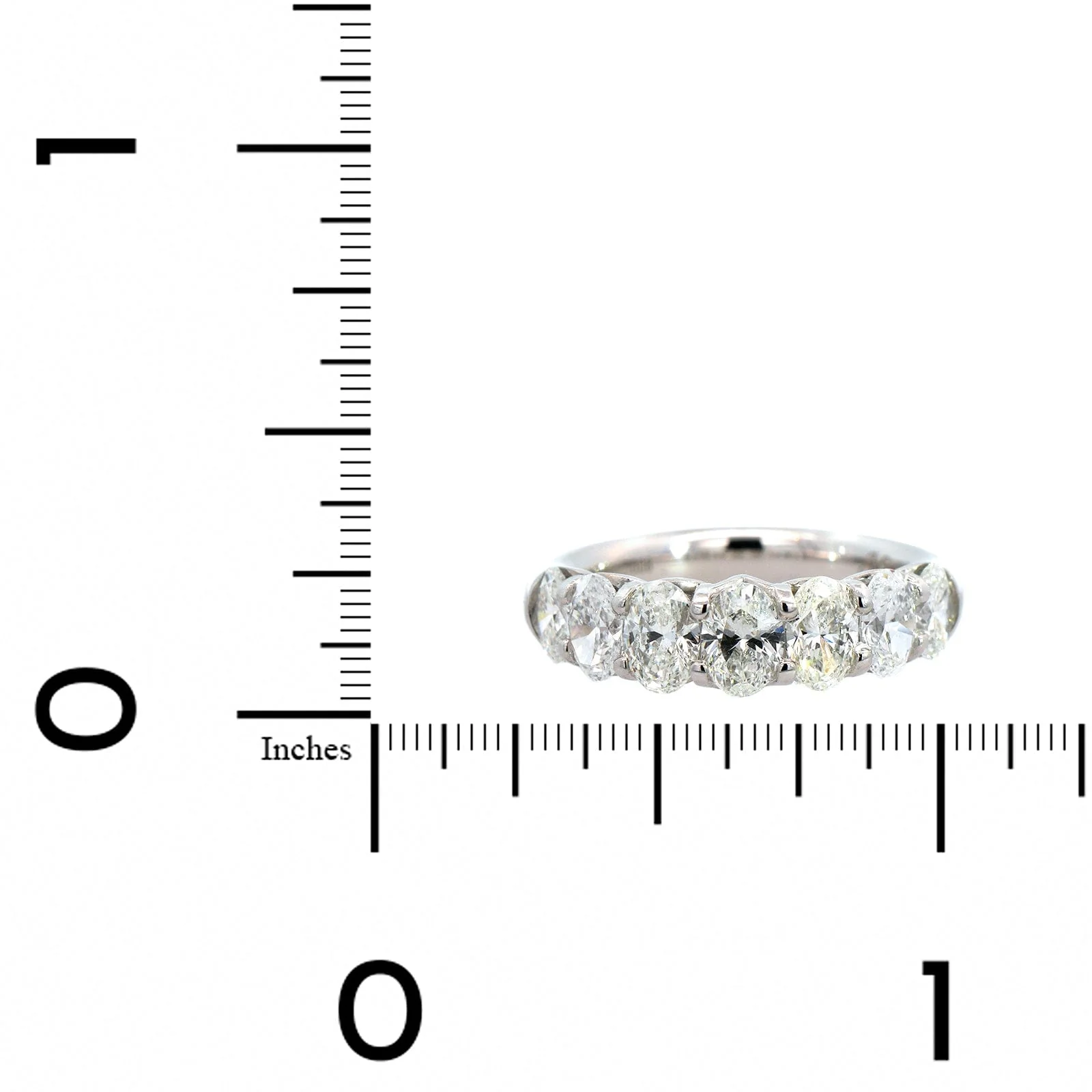 Platinum Shared Prong Graduating Oval Diamond Band - Image 4