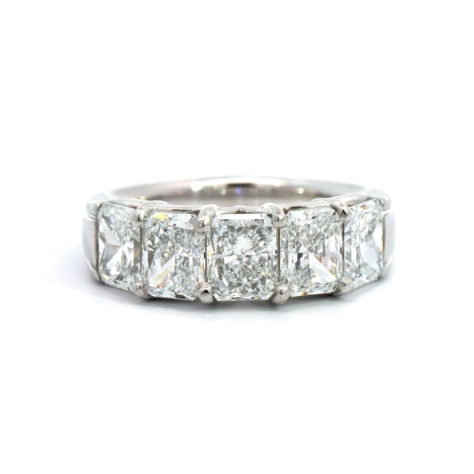 Platinum Shared Prong Radiant Cut Diamond Band - Image 5
