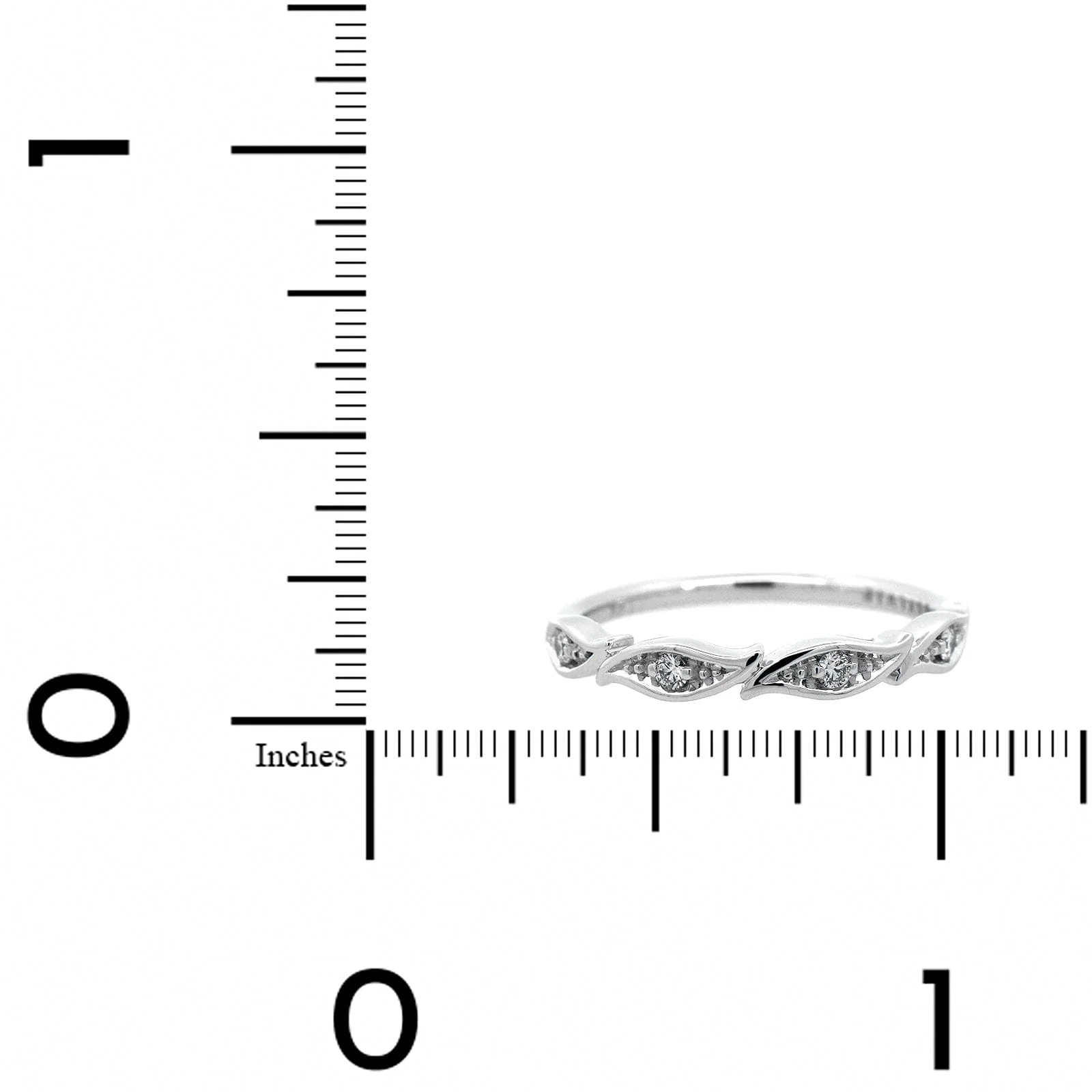 18K White Gold Wave Style Diamond Wedding Ring - Image 4