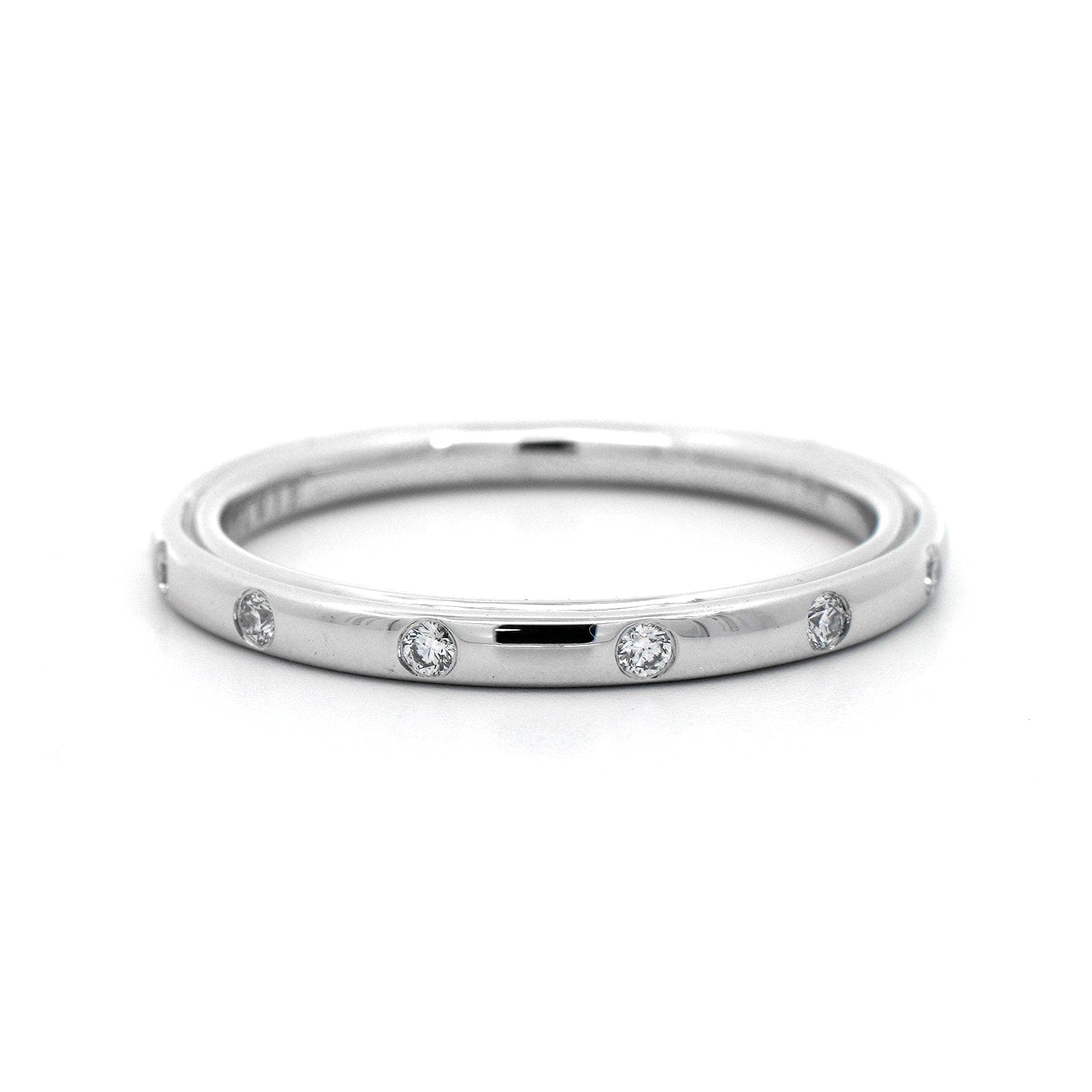 18K White Gold Burnished Set Round Diamond Wedding Ring