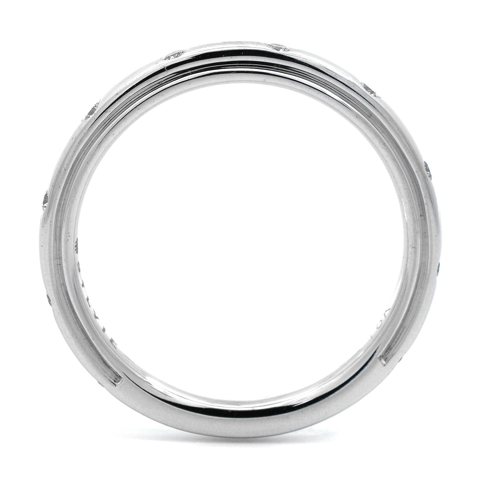 18K White Gold Burnished Set Round Diamond Wedding Ring - Image 3