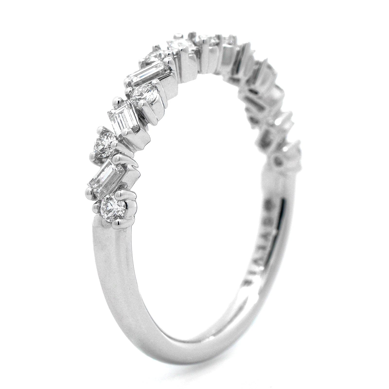 18K White Gold Zigzag Round and Baguette Diamond Wedding Ring - Image 2