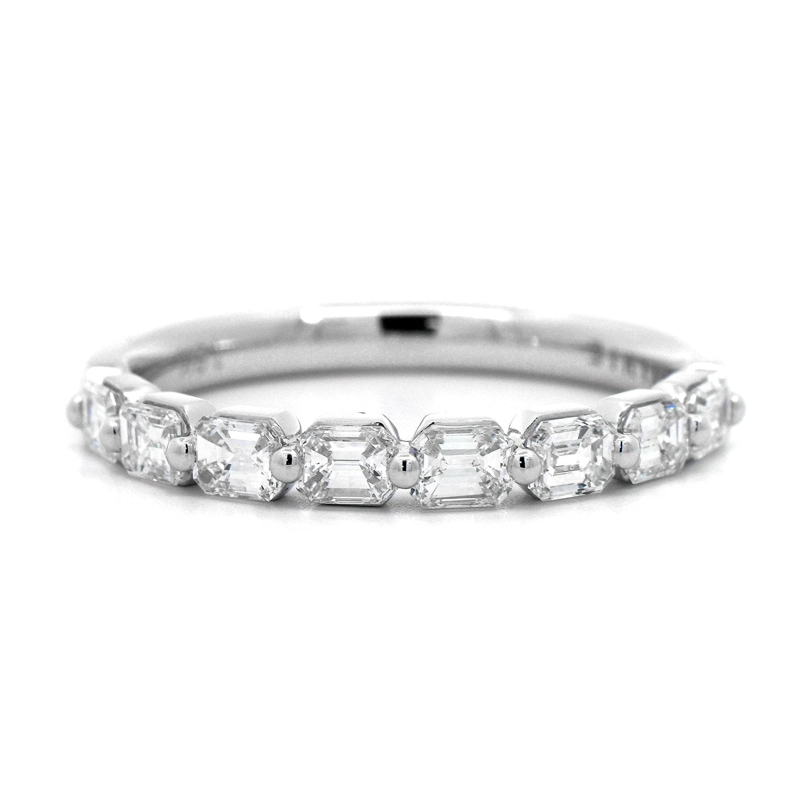 18K White Gold Single Prong Emerald Cut Diamond Wedding Ring