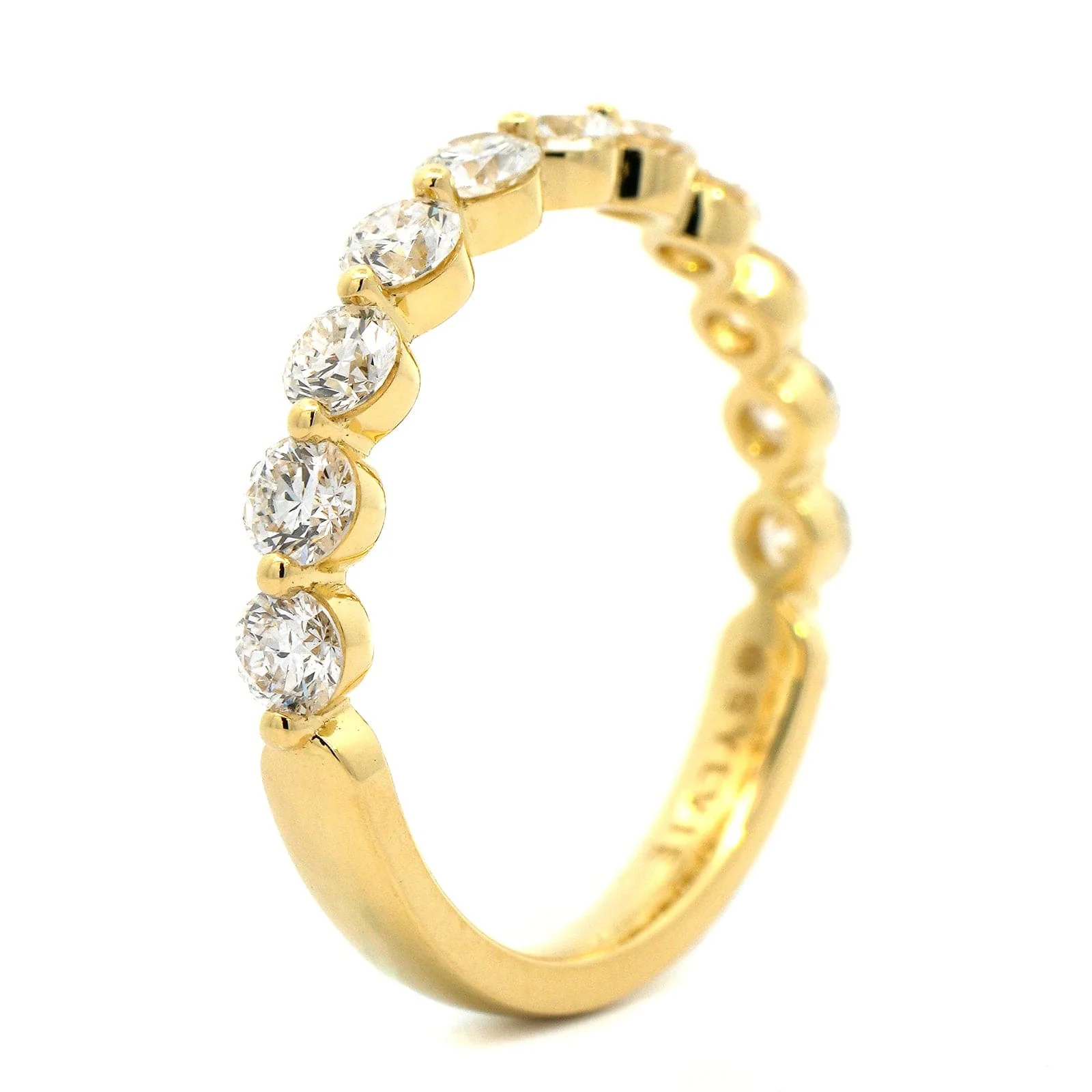 18K Yellow Gold Single Prong Round Diamond Wedding Ring - Image 2