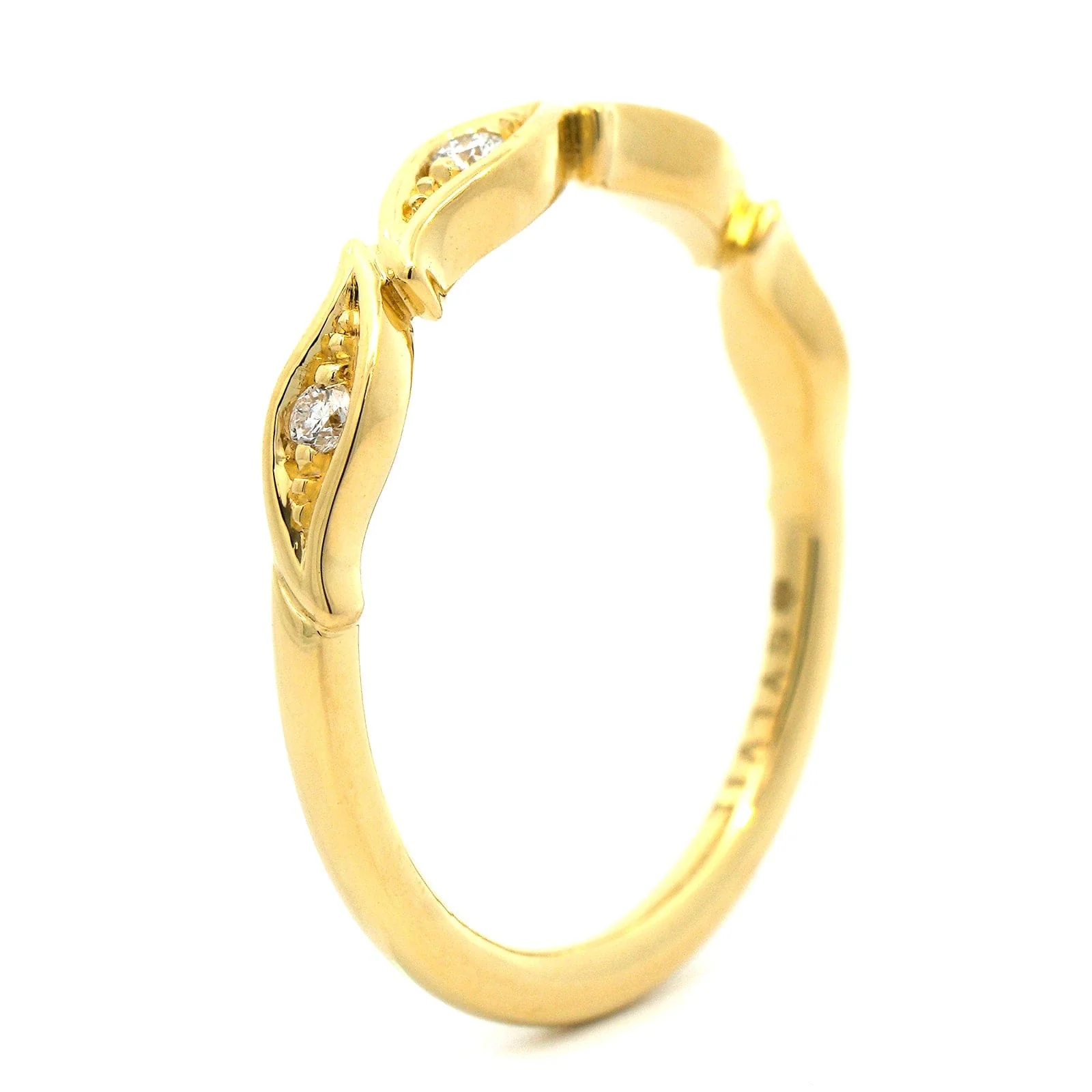 18K Yellow Gold Wave Style Diamond Wedding Ring - Image 2