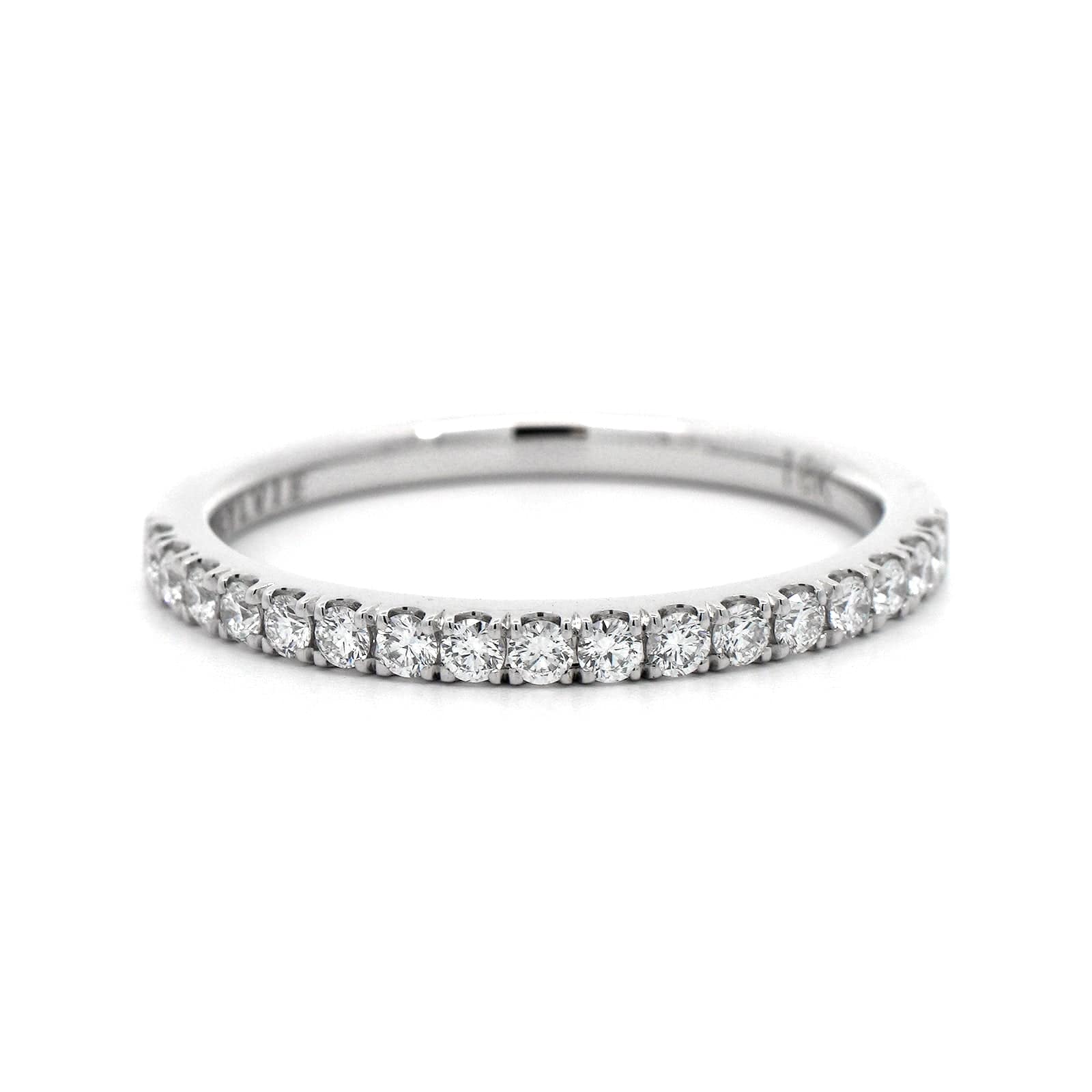 18K White Gold Prong Set Diamond Wedding Ring - Image 5