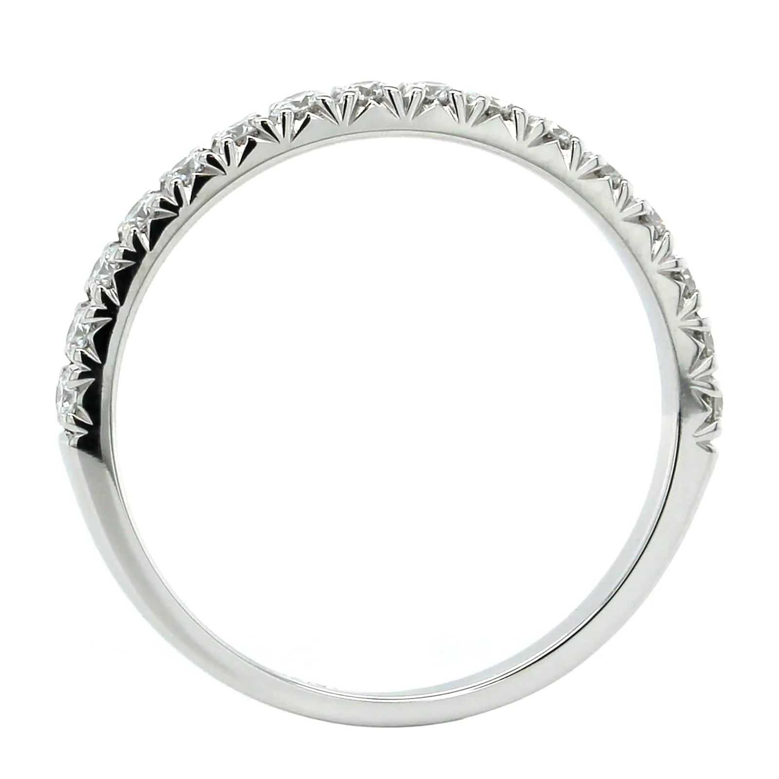 18K White Gold Prong Set 16 Stone Diamond Band - Image 3