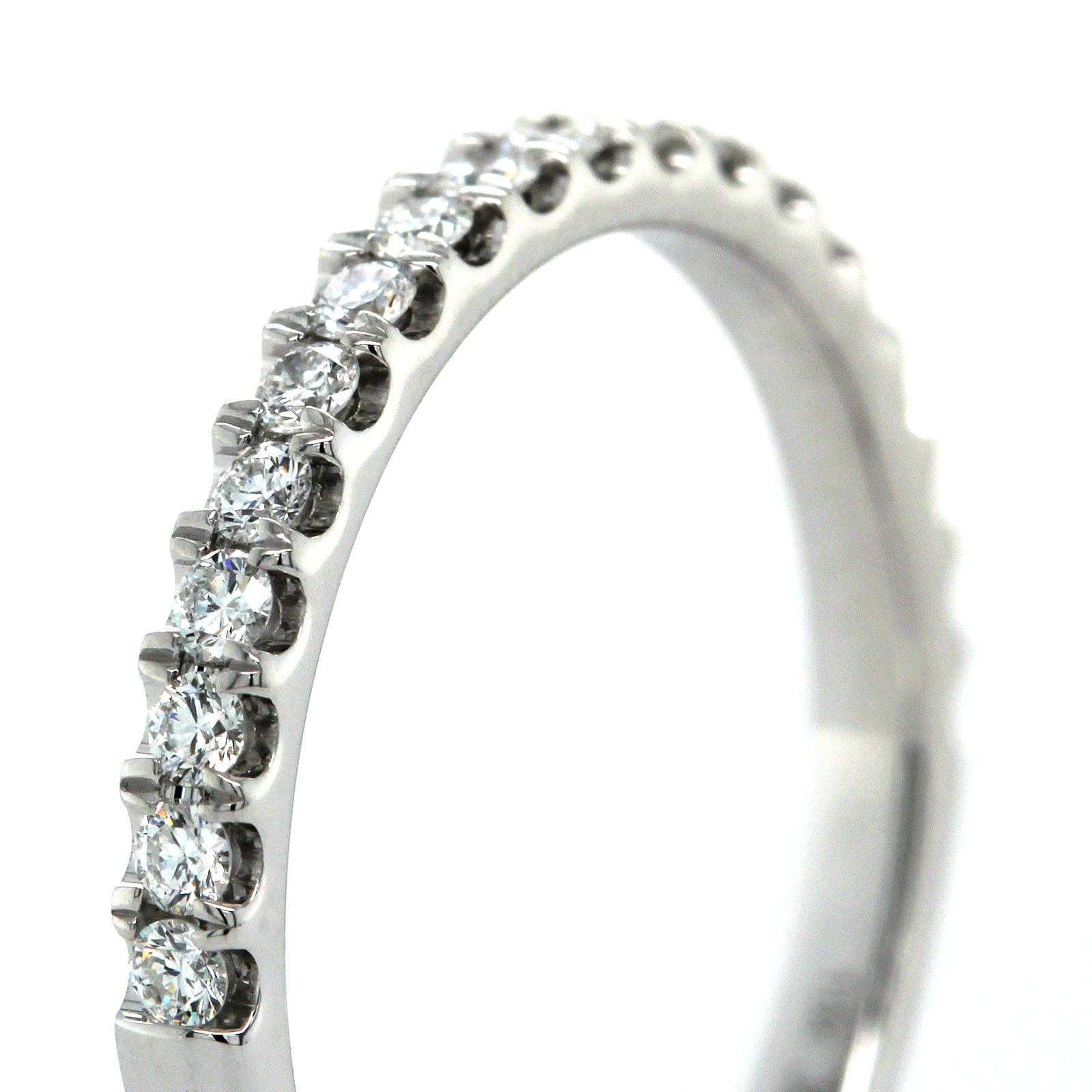 18K White Gold Prong Set 19 Stone Diamond Band - Image 4