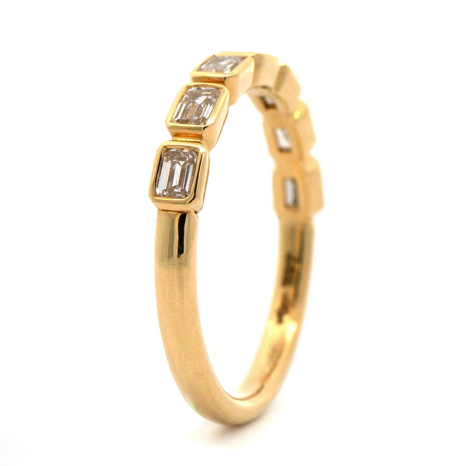 18K Yellow Gold Bezel Set Emerald Cut Diamond Band - Image 2