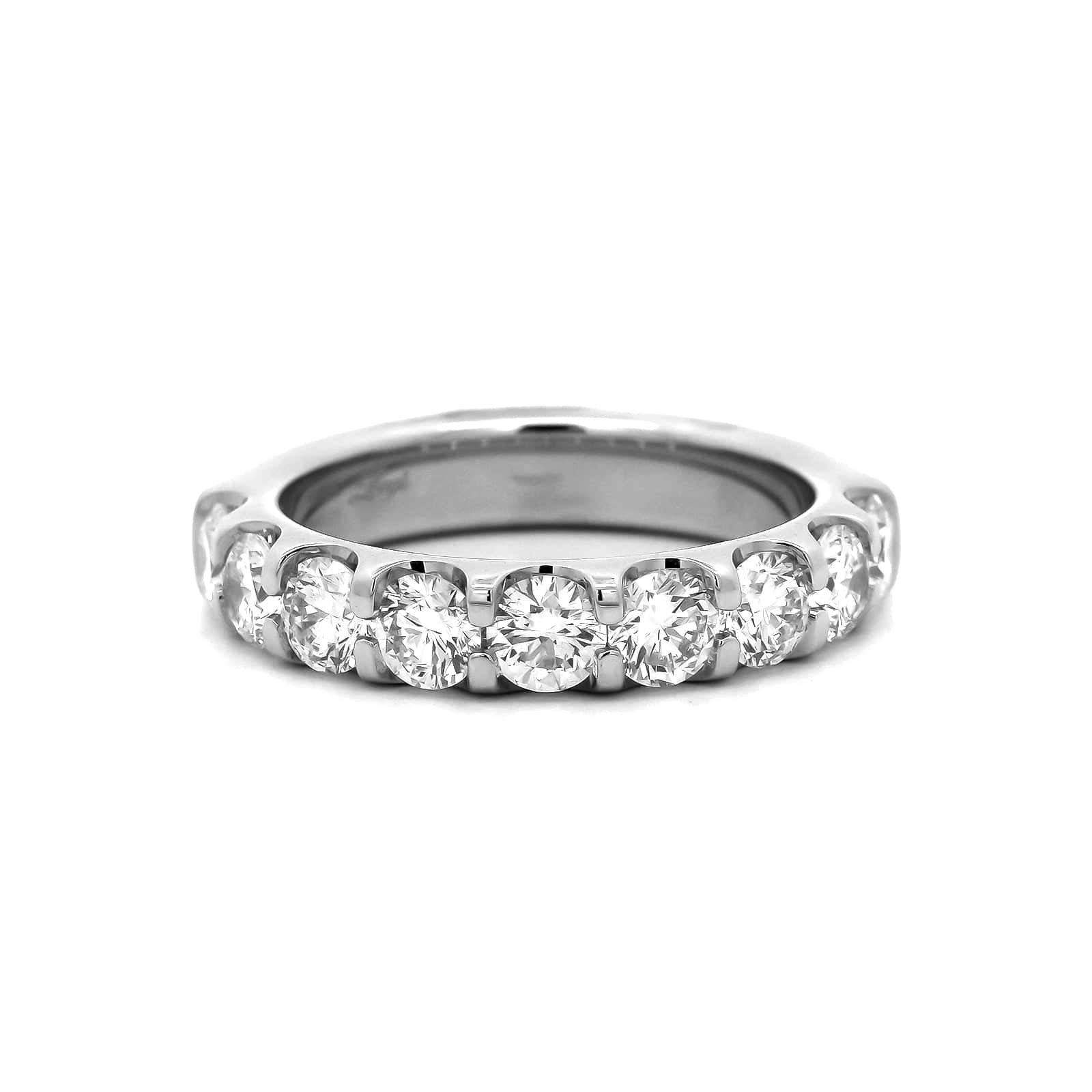 Platinum Modern Aire Shared Prong Round Diamond Band - Image 5