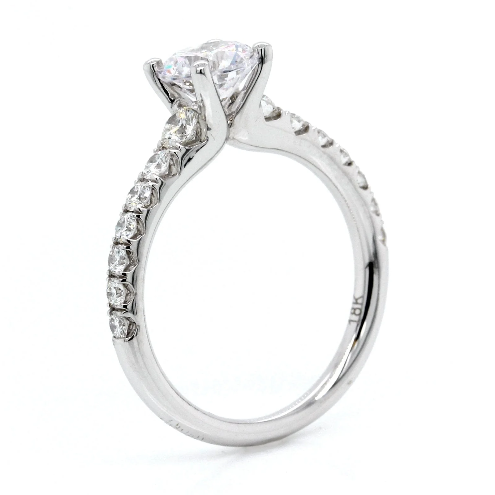18K White Gold Graduated Shoulder Engagement Ring Setting - Image 2