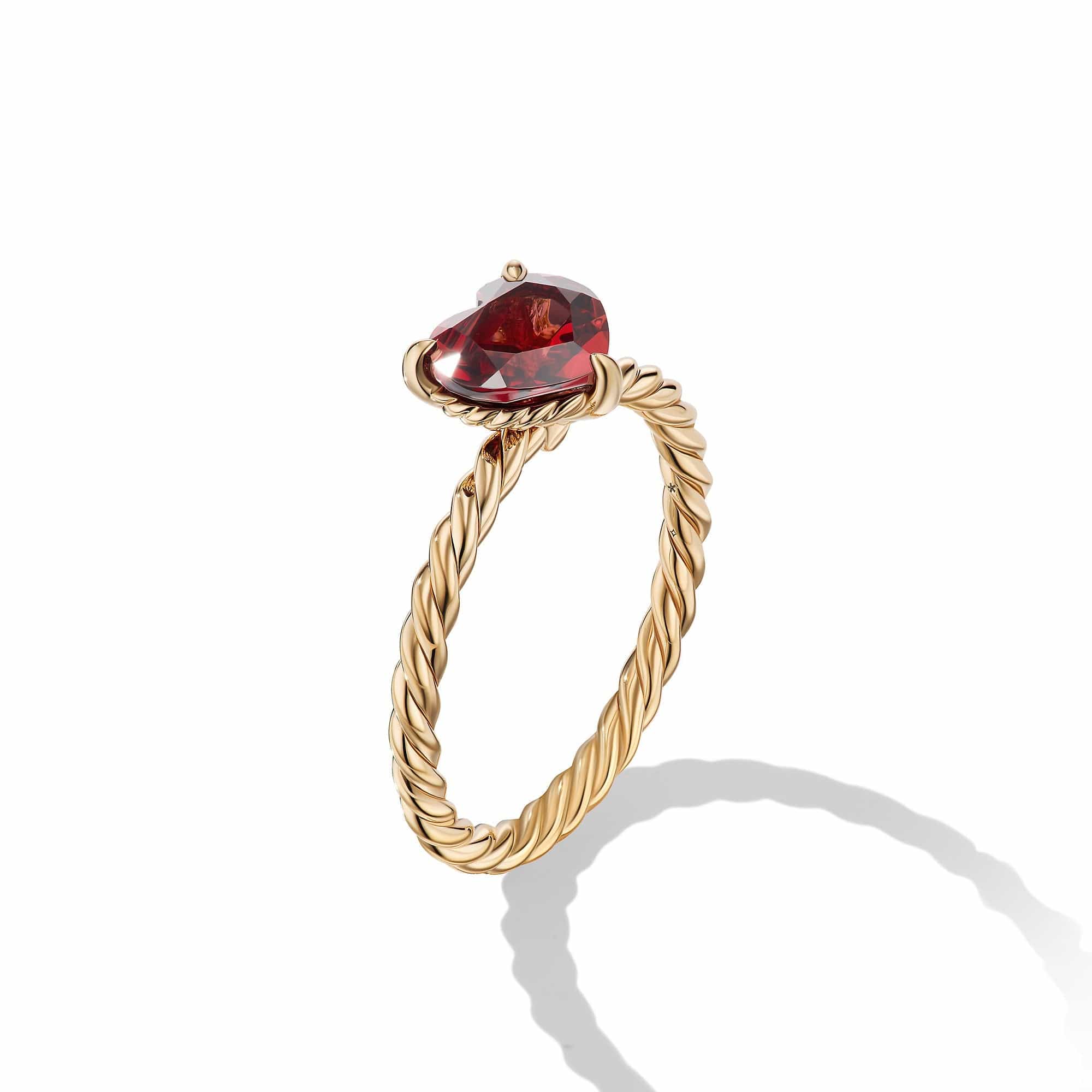 Chatelaine® Heart Ring in 18K Yellow Gold with Garnet - Image 2
