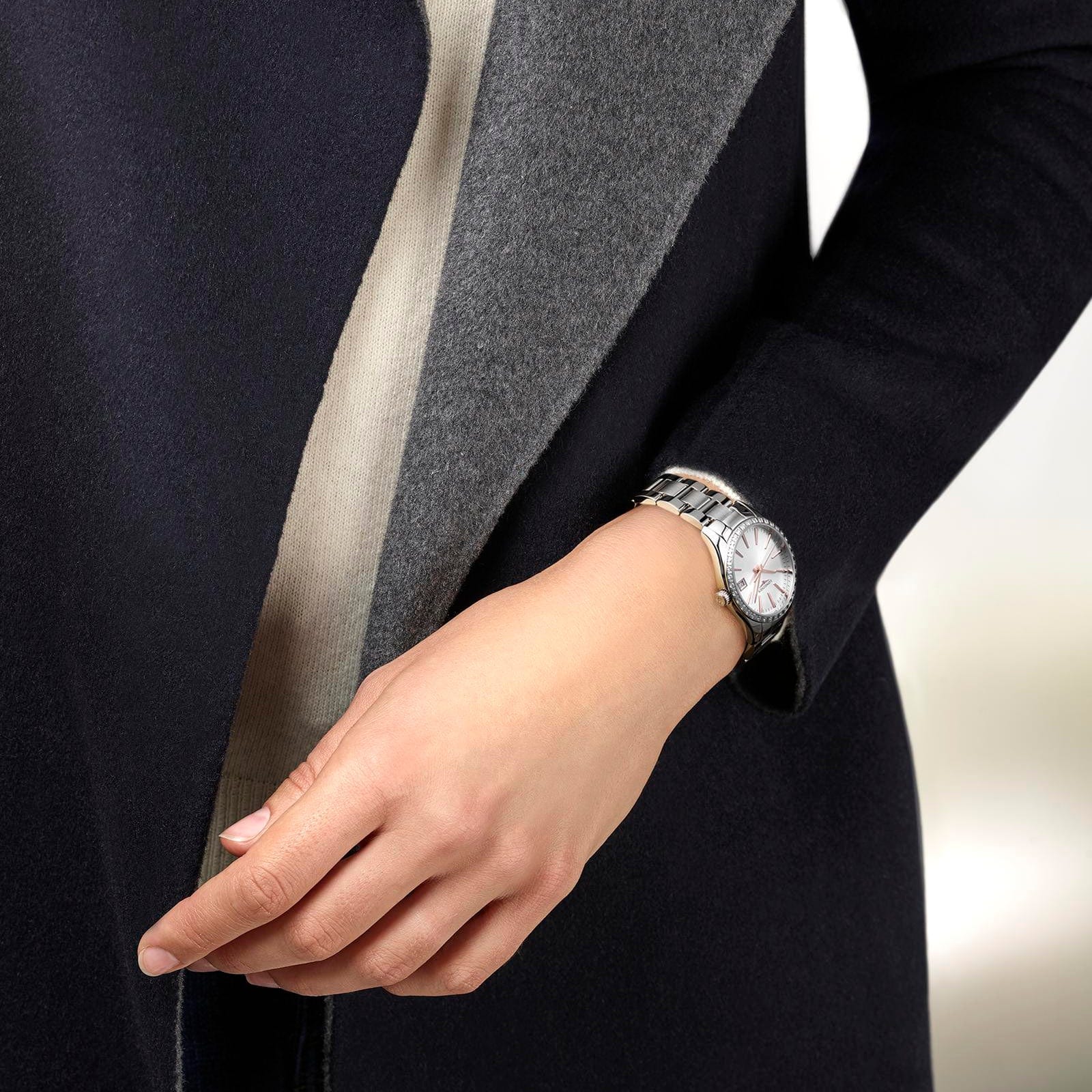 Longines Conquest Classic 34mm Stainless Steel L2.386.0.72.6 - Image 2