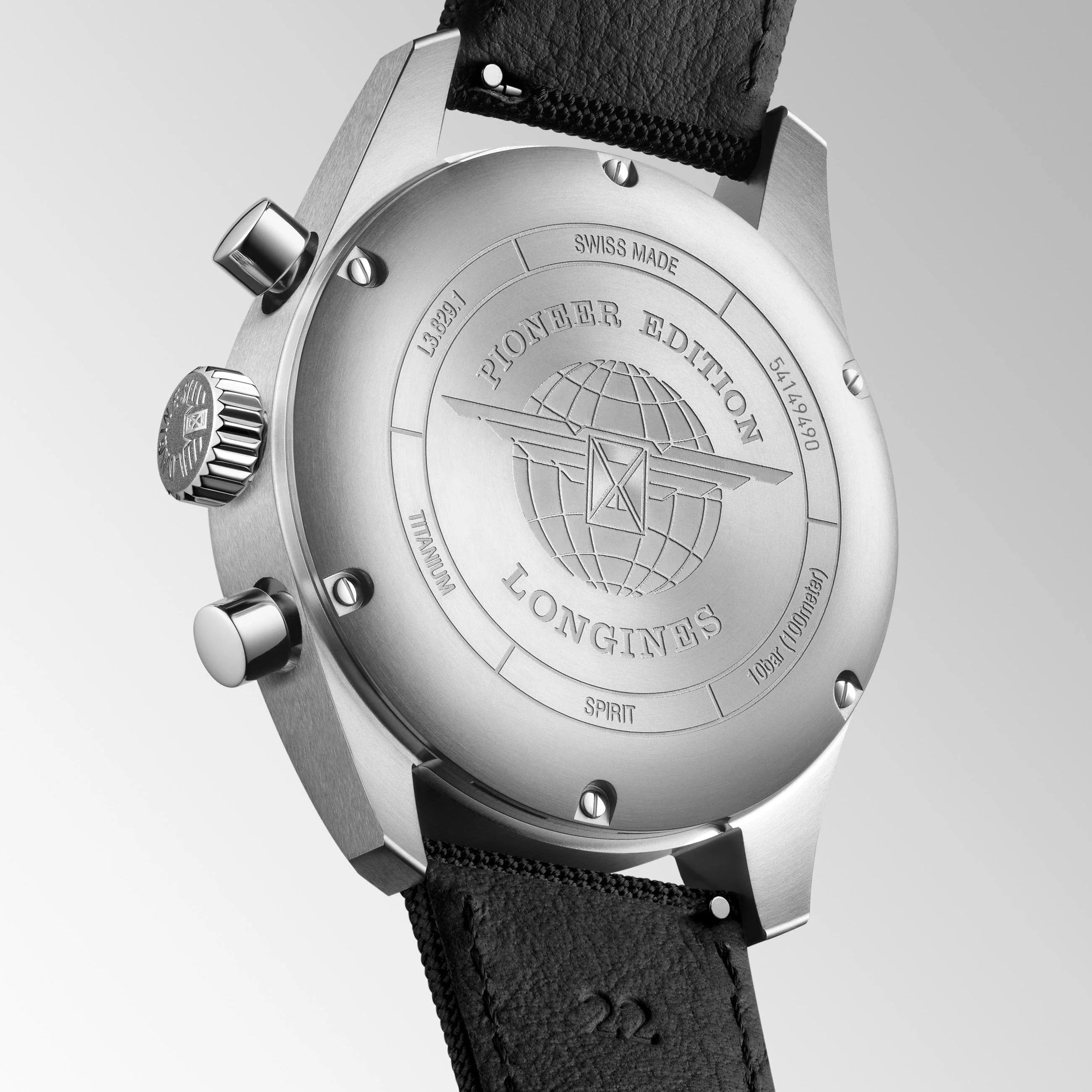 Longines Spirit 42mm Titanium Chronometer L3.829.1.53.2 - Image 4