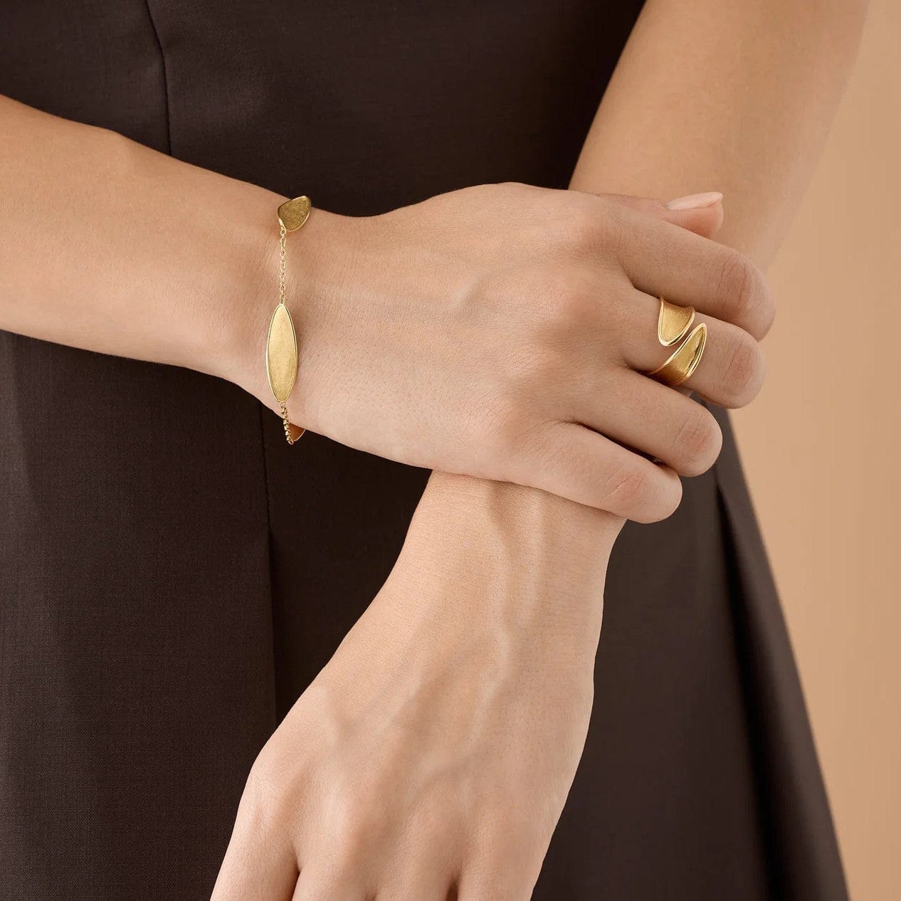 Marco Bicego 18K Yellow Gold Lunaria Twist Bypass Ring - Image 3