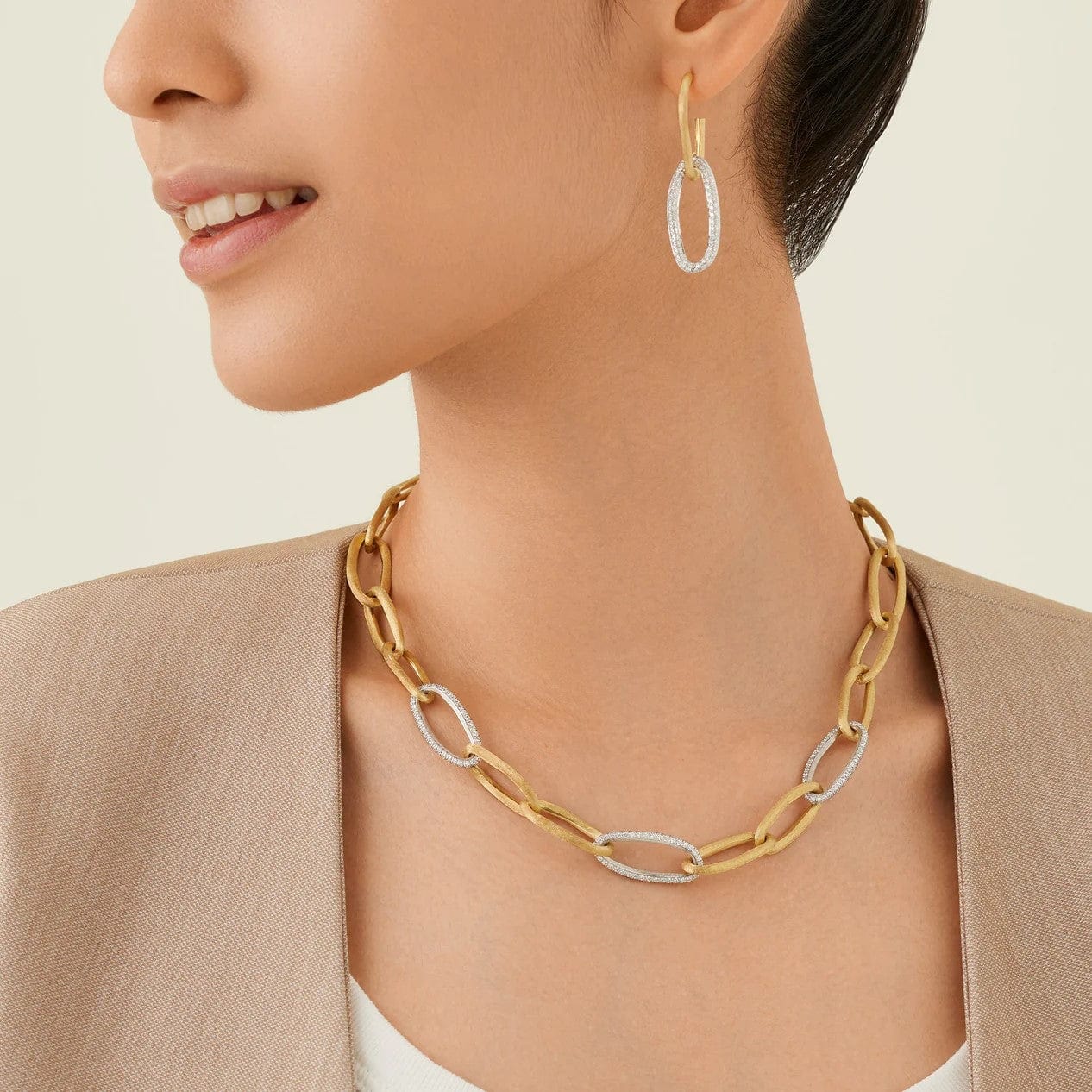 Marco Bicego Jaipur 18K Yellow Gold Diamond Oval Link Necklace - Image 2